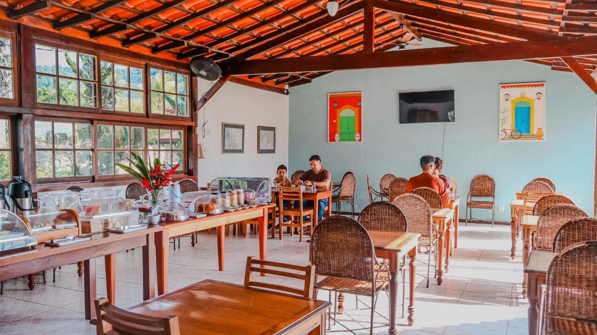 Restaurant/places to eat in Pousada Portal de Paraty- COM GERADOR DE ENERGIA- SERVIREMOS UM DELICIOSO JANTAR NA NOITE DE REVEILLON 2026