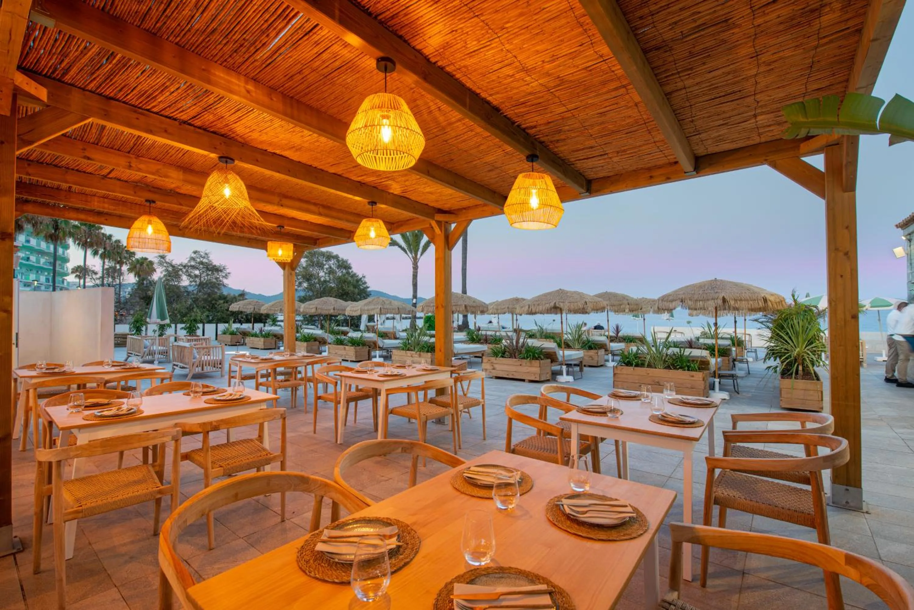 Hotel Atolon & Kaafu Beach Club