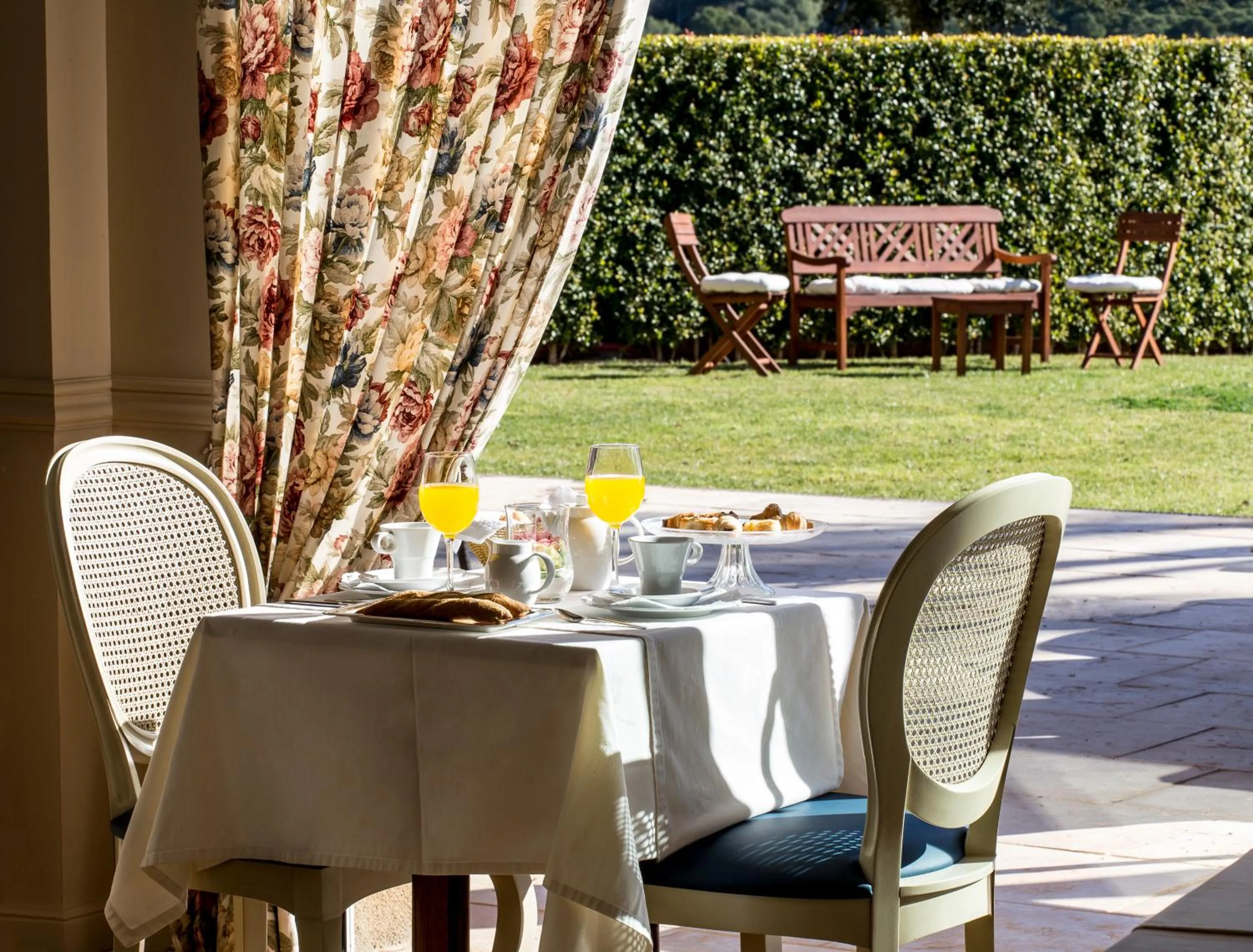 Lounge or bar in Hotel BlauMar Llafranc