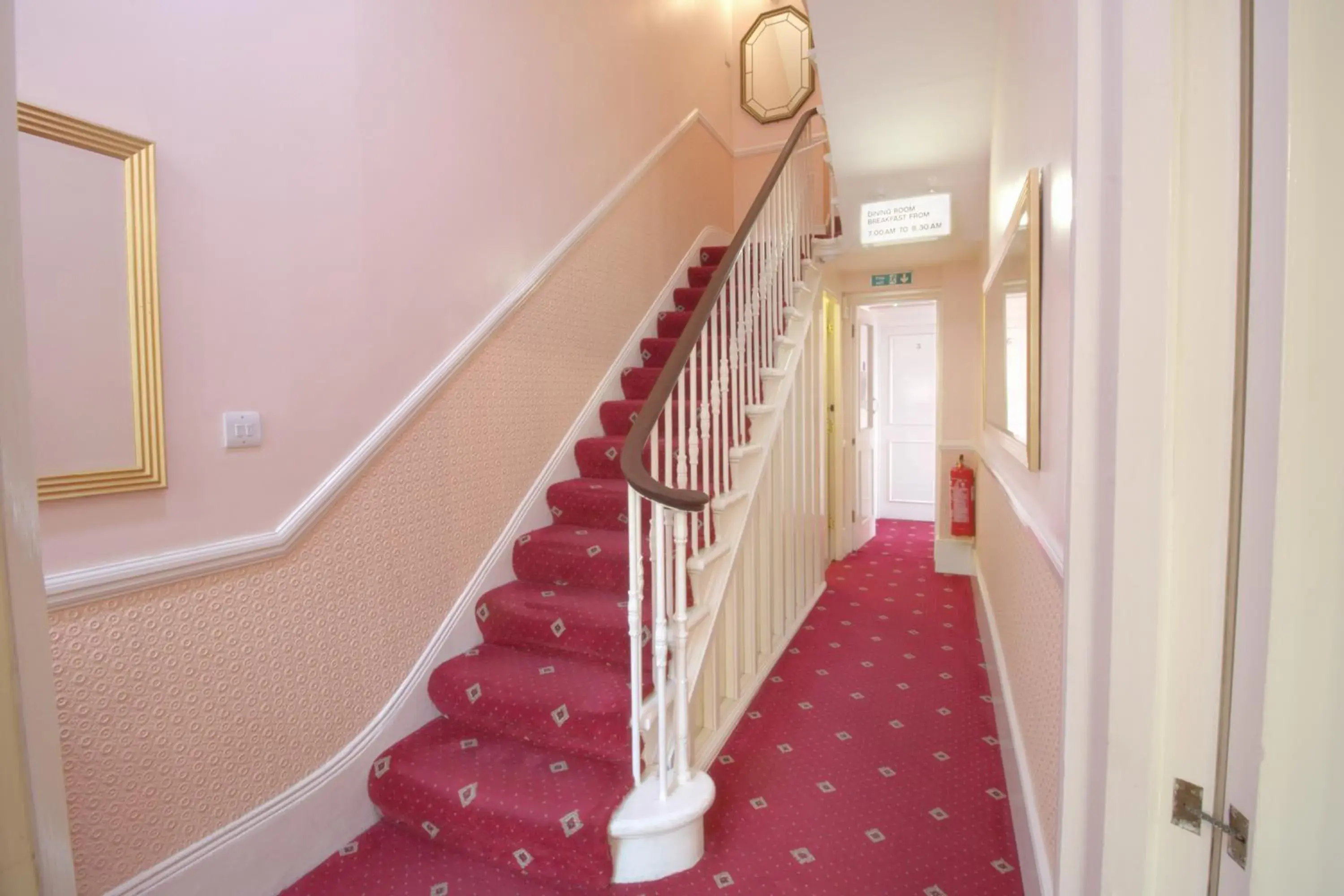 Lobby or reception in Balmoral House Hotel Lobby or reception in Balmoral House Hotel