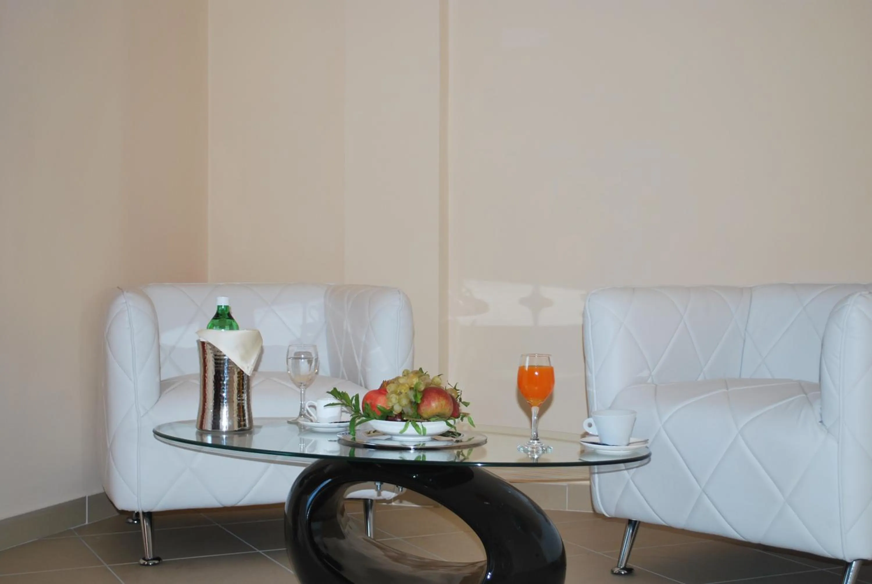 Bed in Hotel The Queen