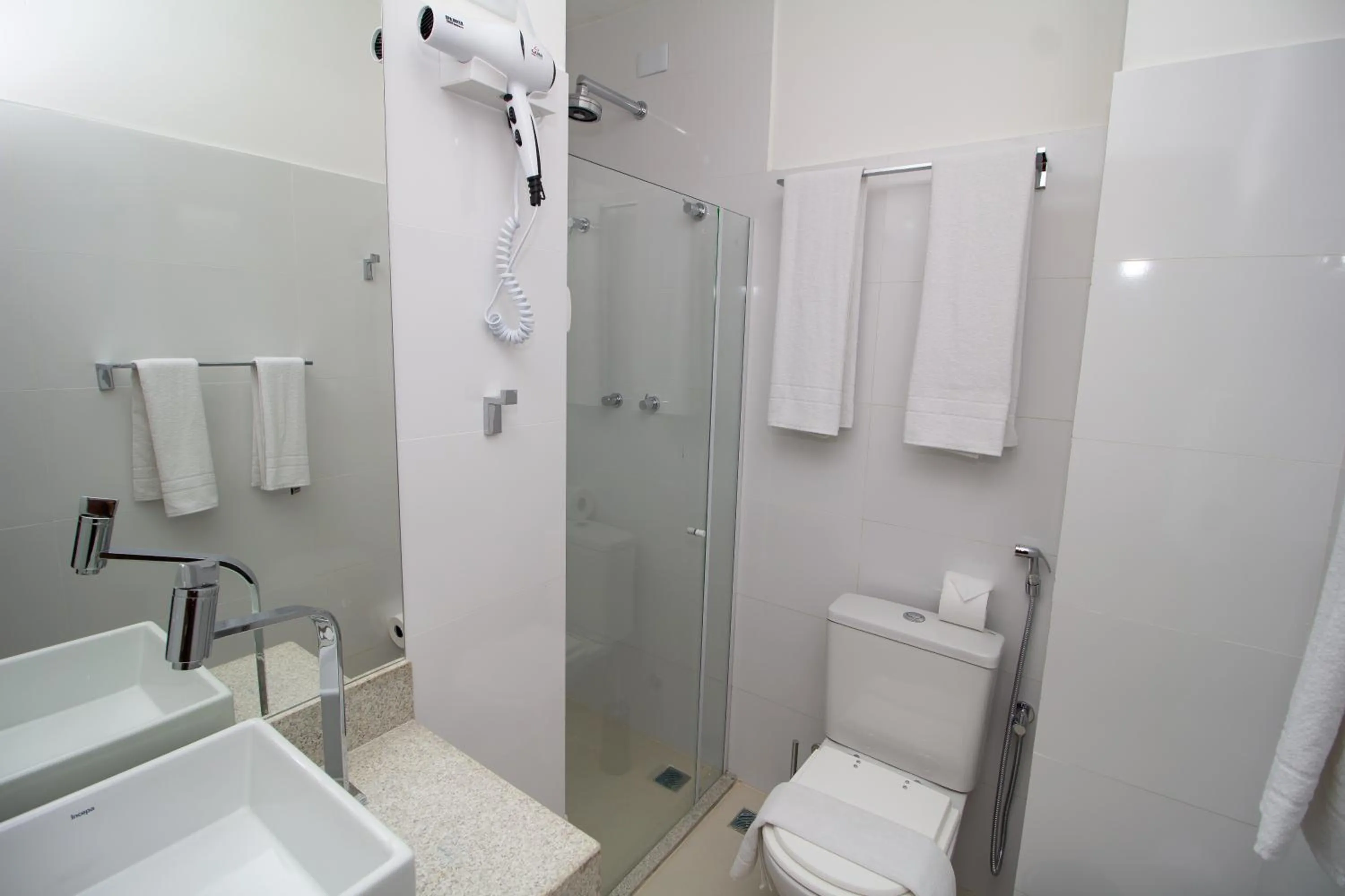 Shower in Apart-Hotel Bella Vida Suítes e Apartamentos