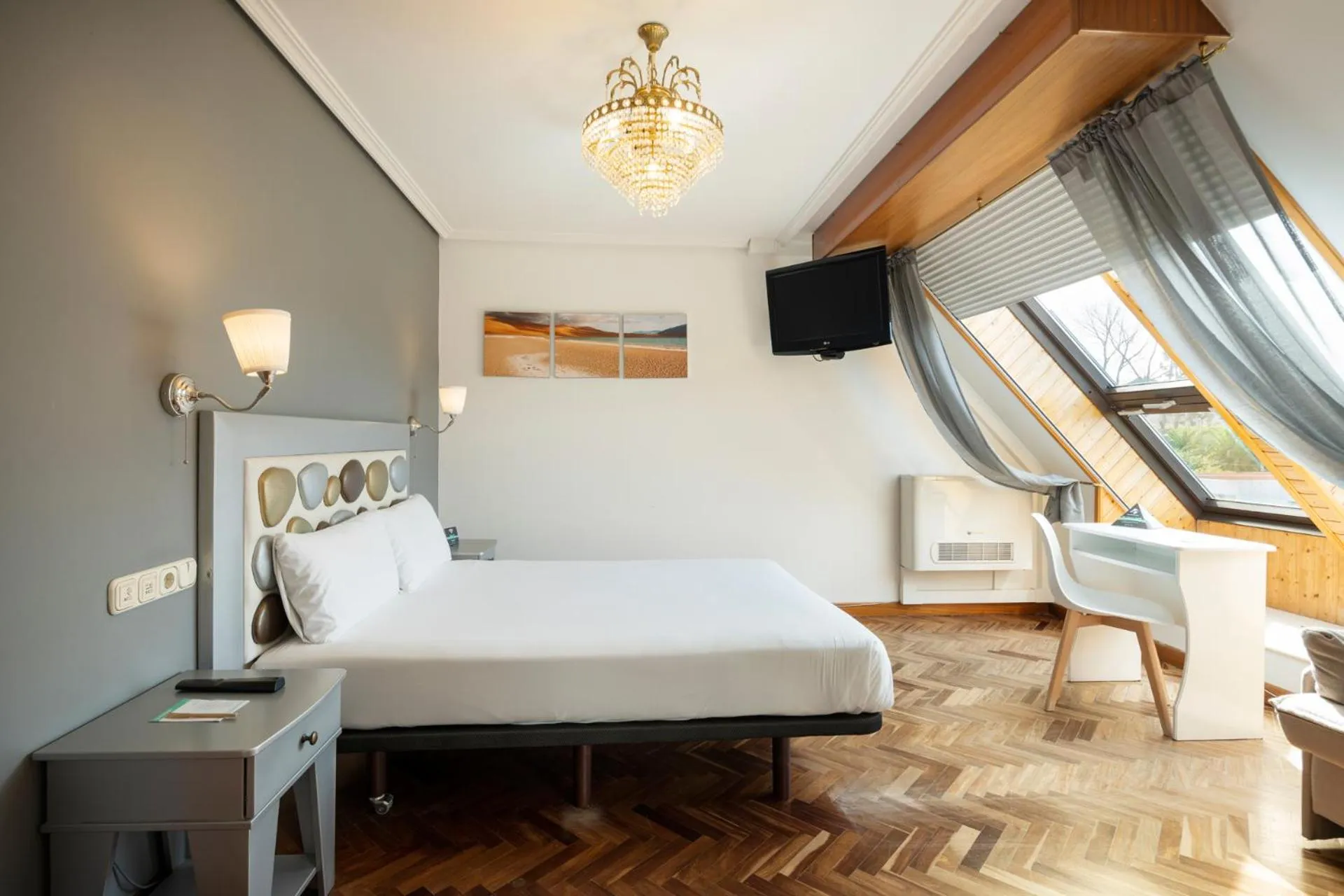 Photo of the whole room, Bed in Hotel Alda Santa Cristina