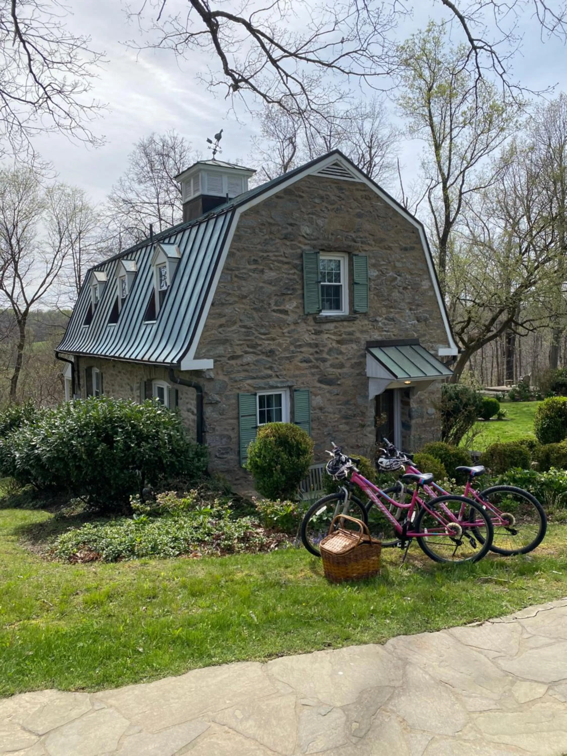 Property building in Goodstone Inn & Restaurant