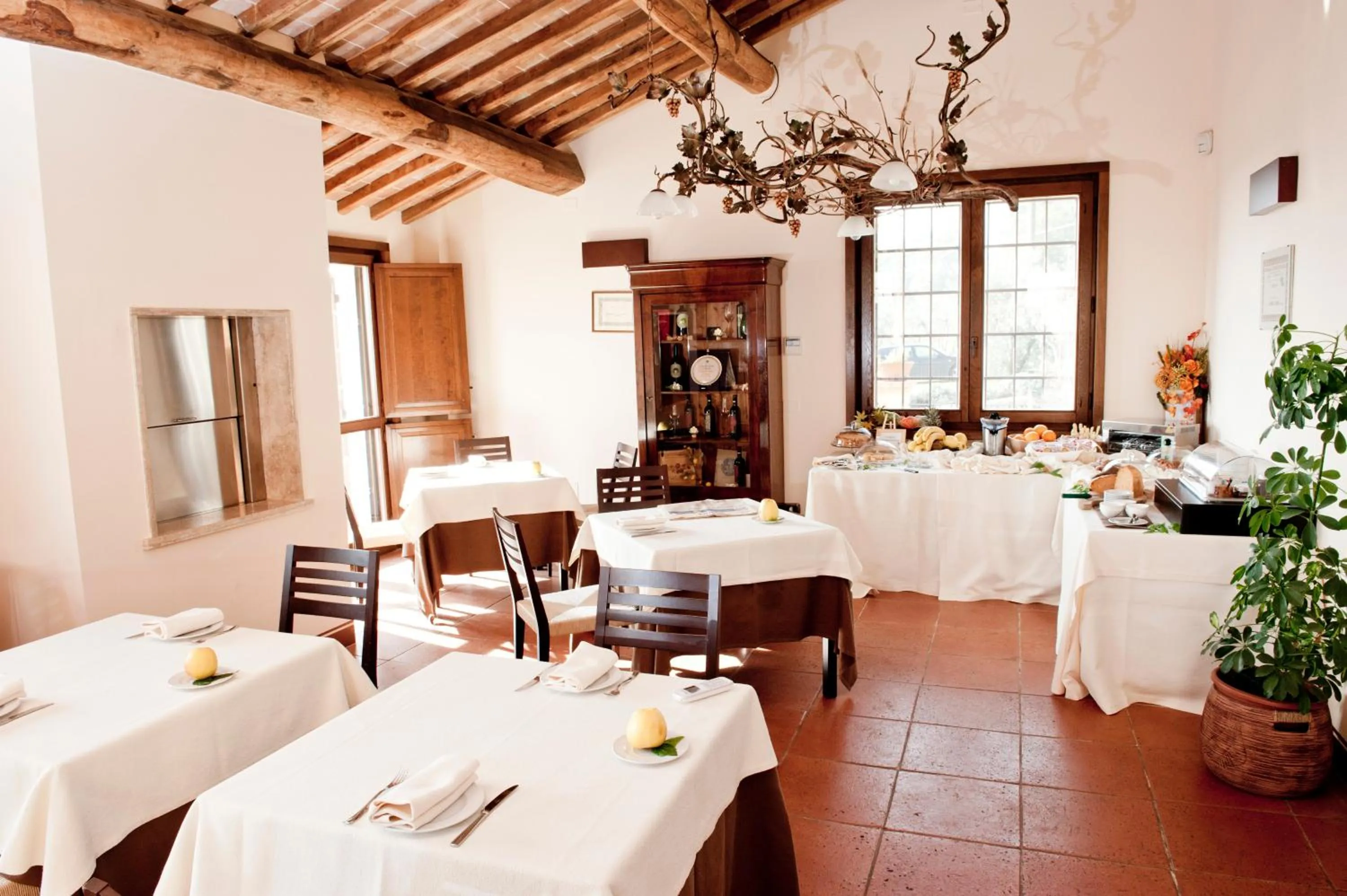 Restaurant/places to eat in Vallantica Resort & SPA