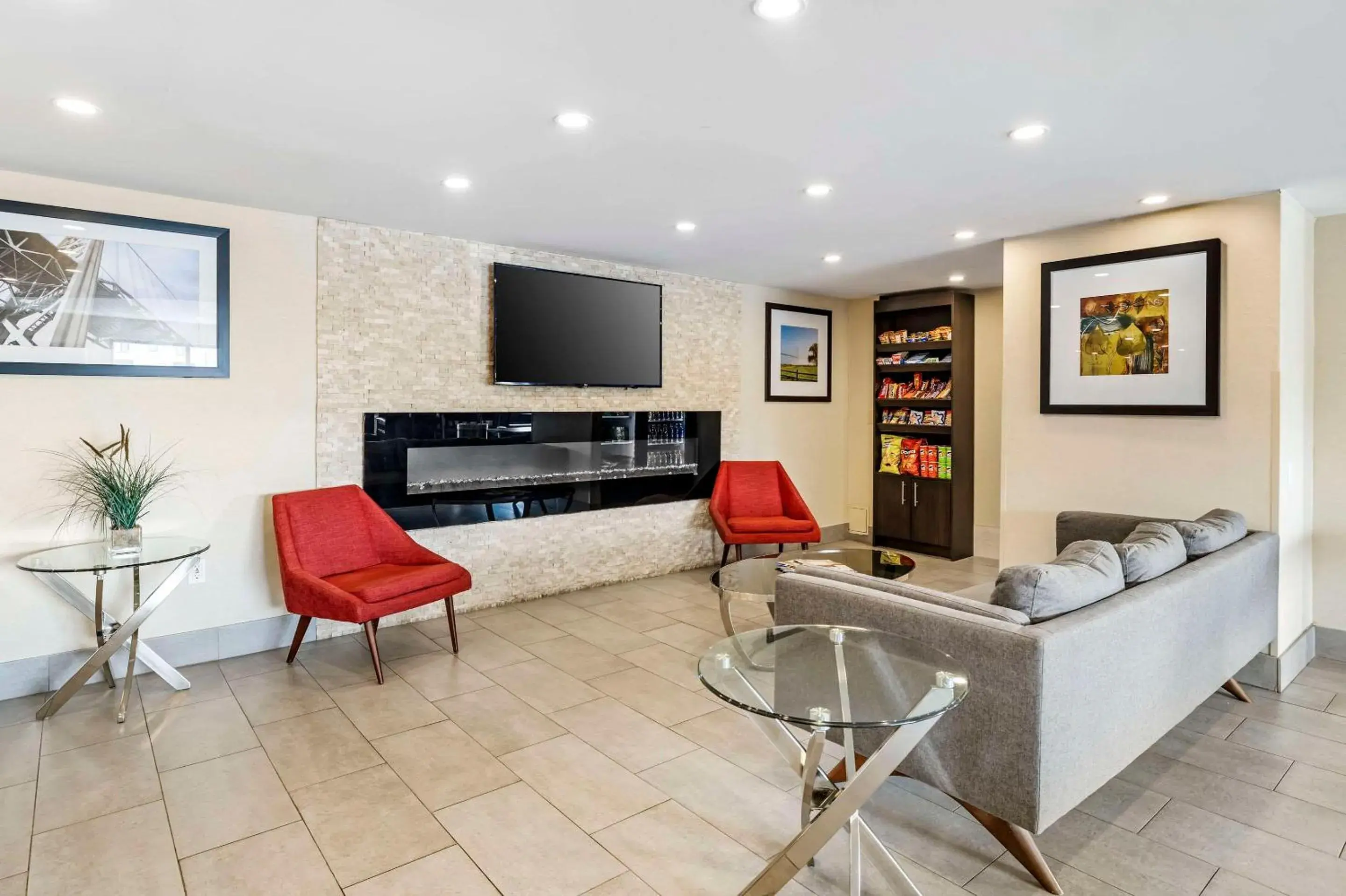 Lobby or reception in Comfort Inn Lobby or reception in Comfort Inn