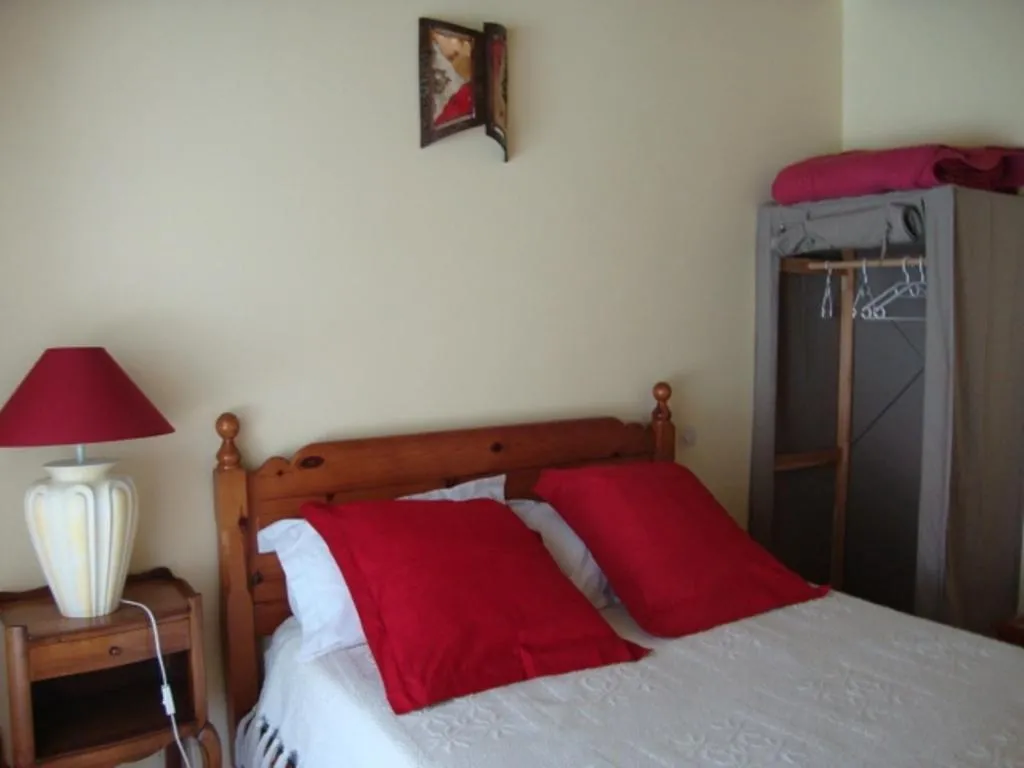 Bed in Michèle et Didier Lin