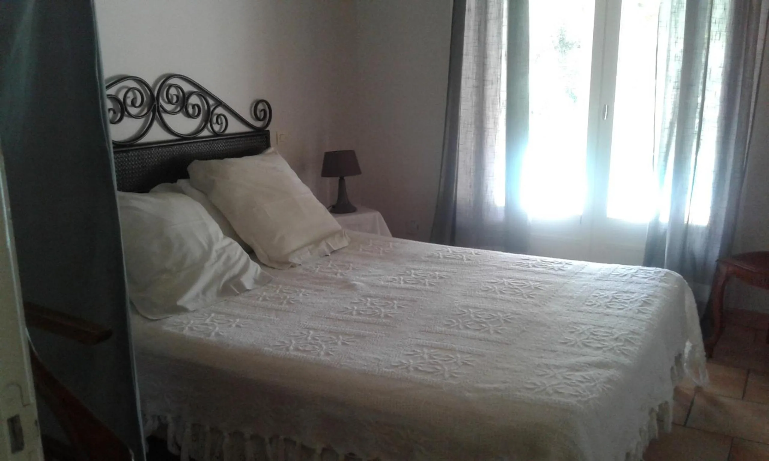 Bed in Michèle et Didier Lin