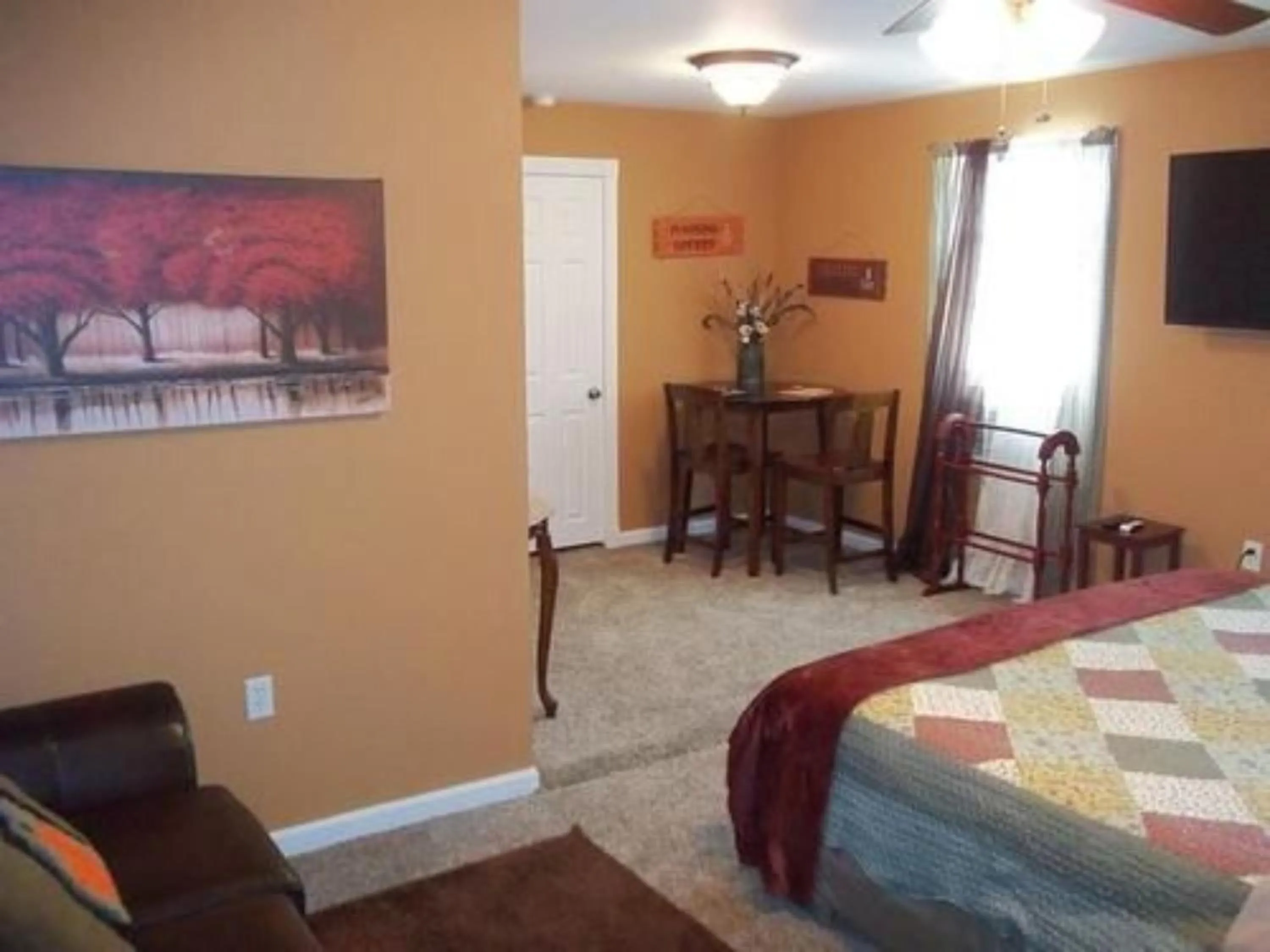 Bedroom, Bed in Tin Brook Bed & Breakfast