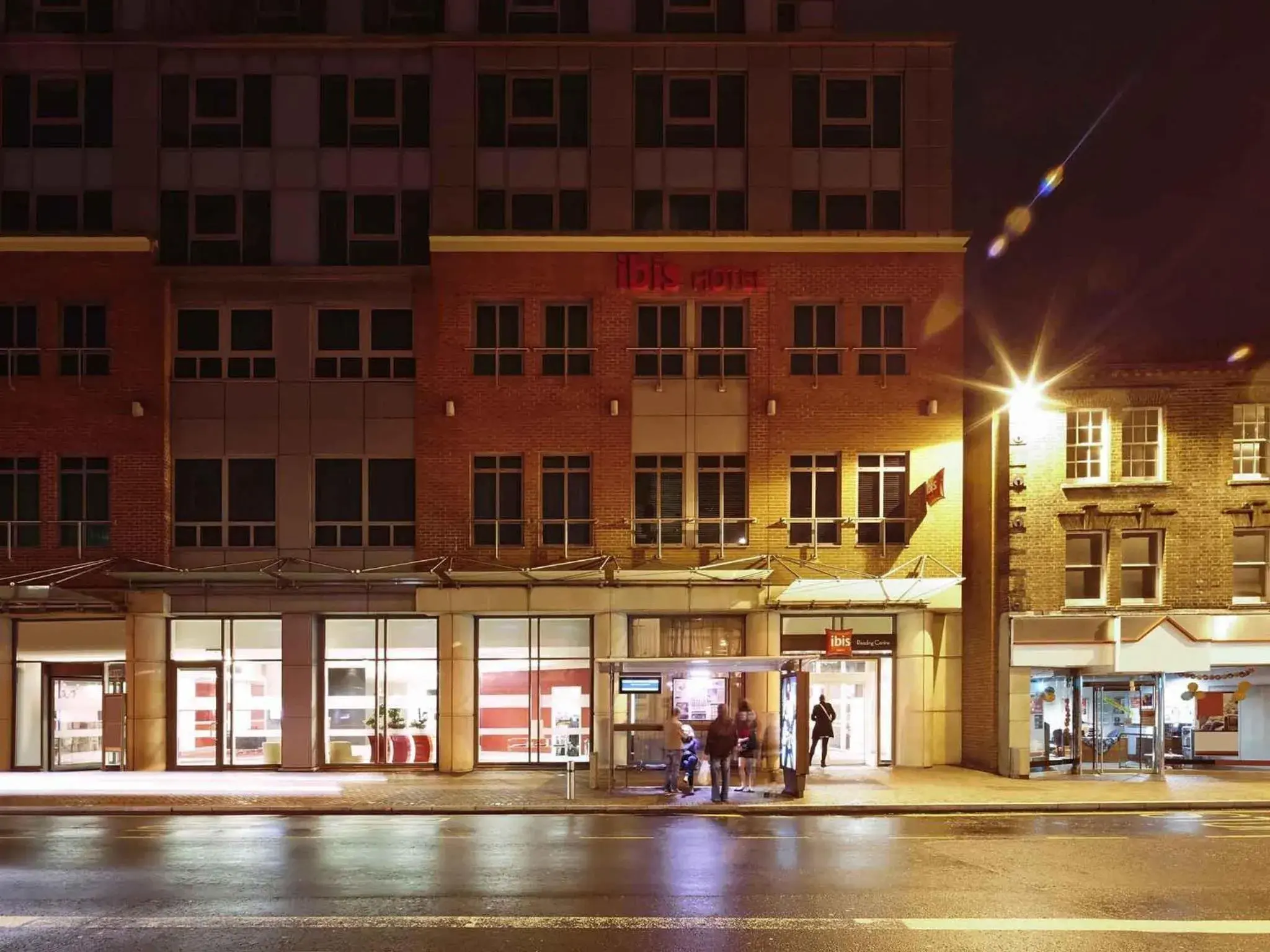 Property building in ibis Reading Centre Property building in ibis Reading Centre
