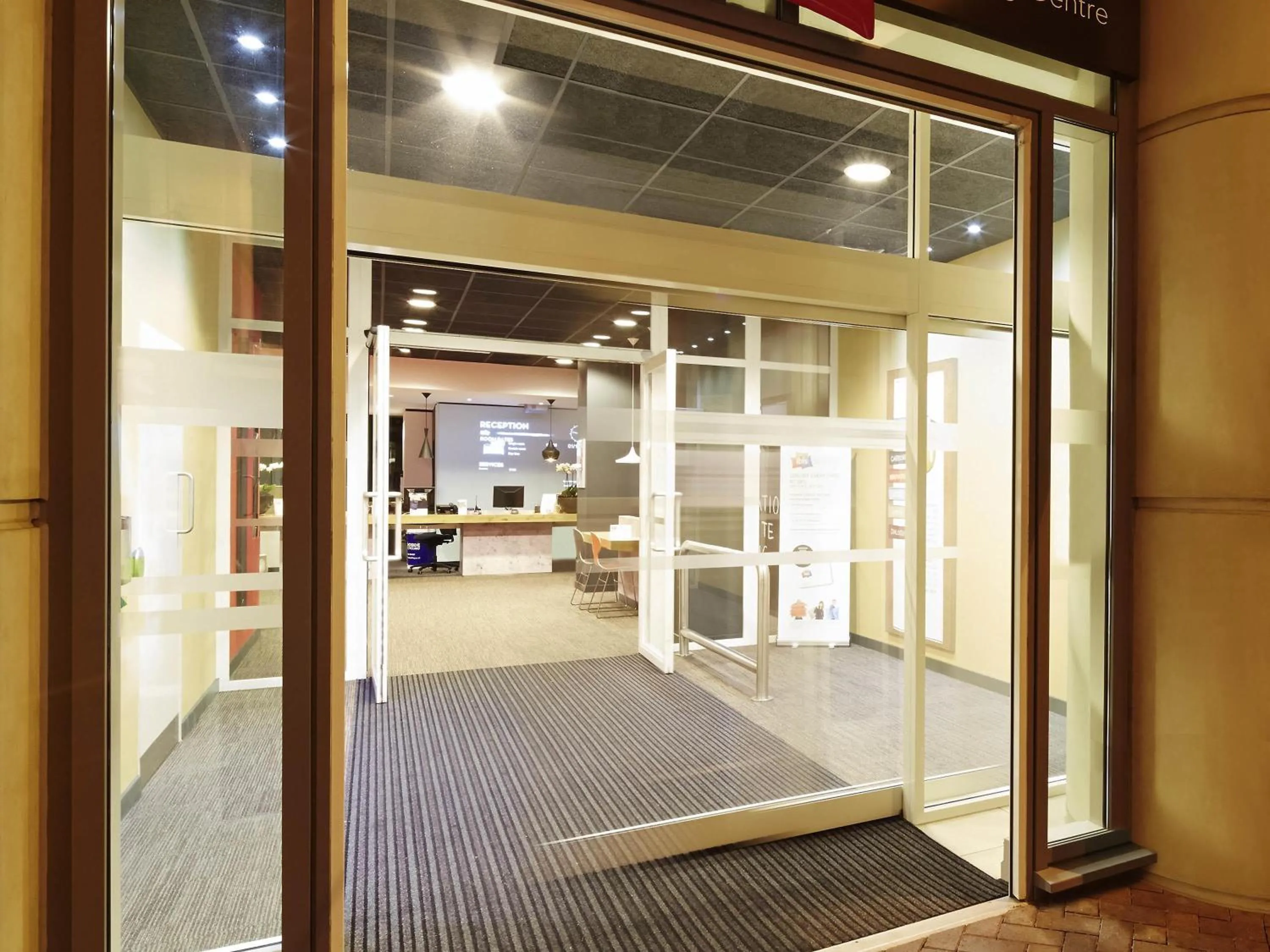 Property building in ibis Reading Centre