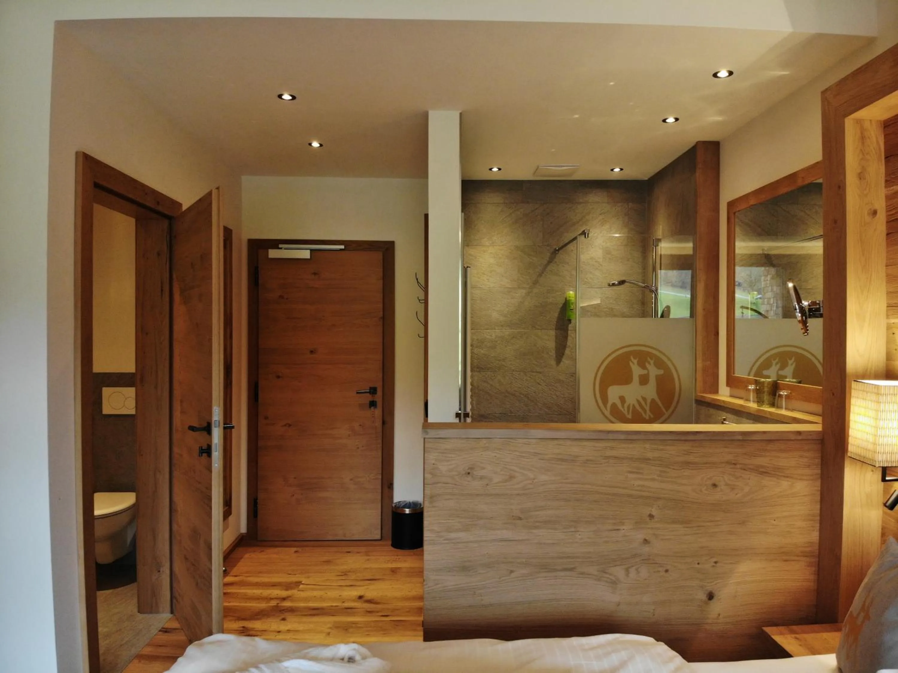 Bathroom, Bed in Ruhehotel & Naturresort Rehbach - Adults only