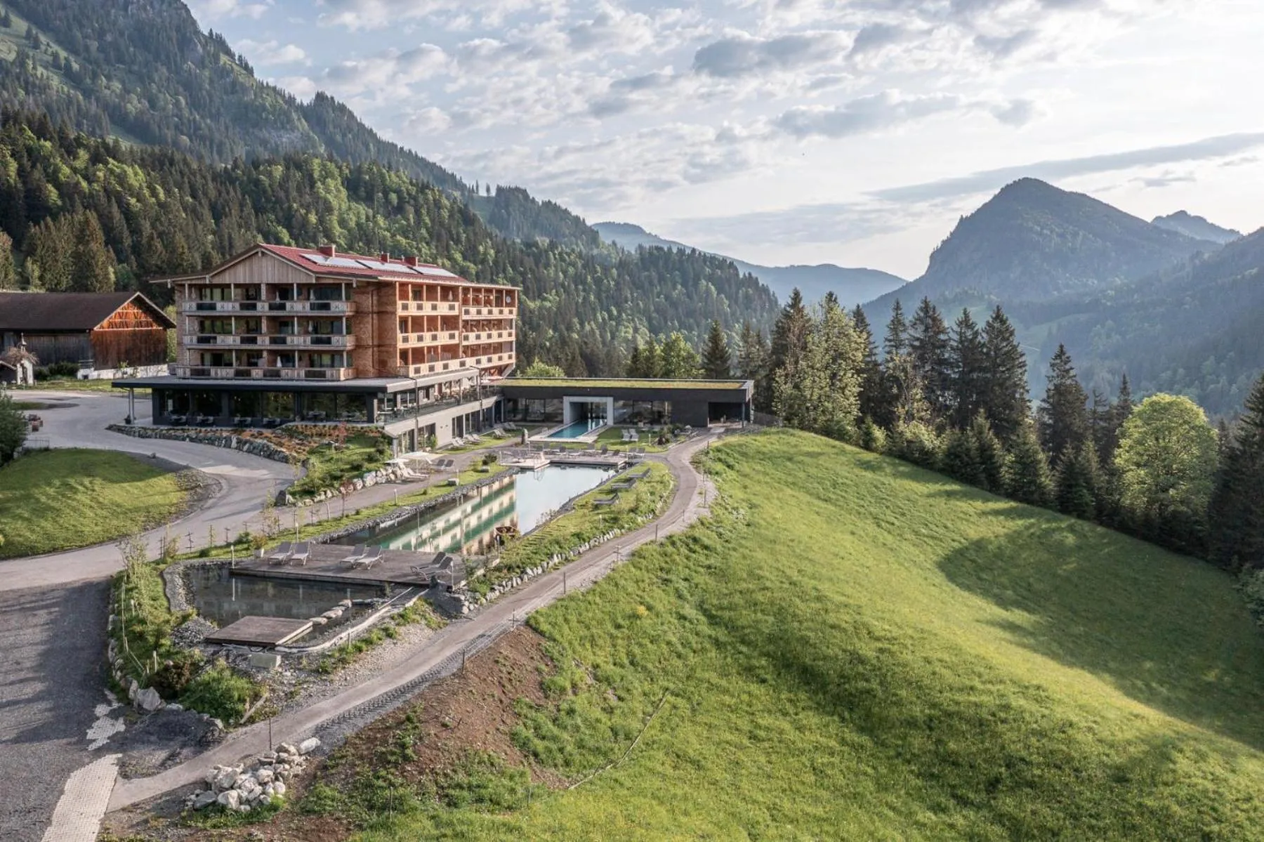 Property building in Ruhehotel & Naturresort Rehbach - Adults only