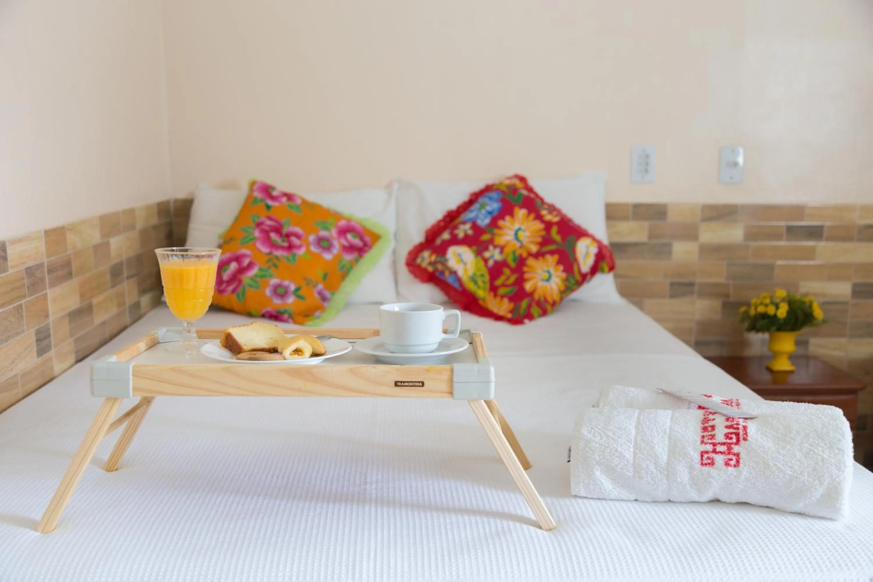 Decorative detail, Bed in Hotel Marajó - Turismo de Experiência