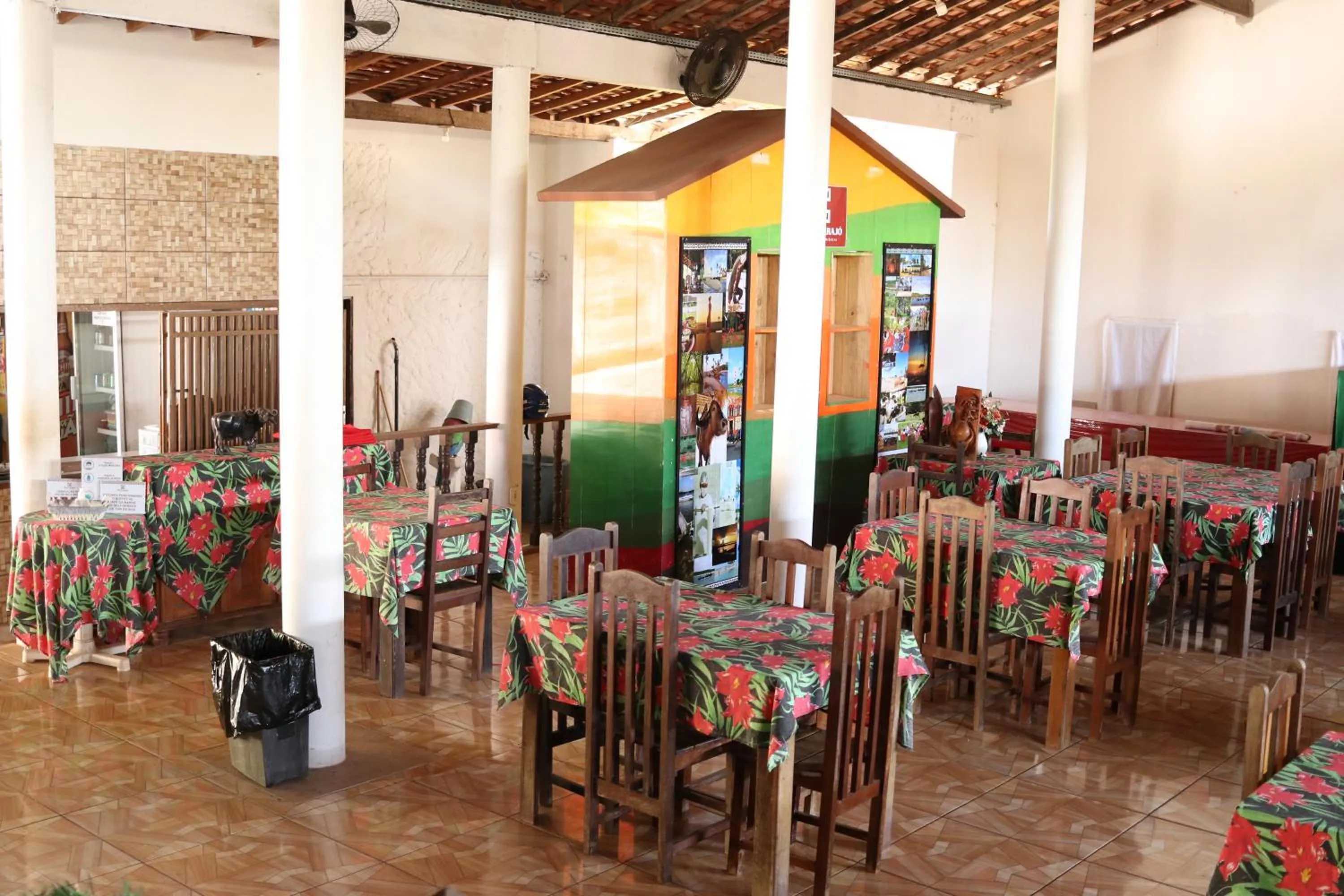 Restaurant/places to eat in Hotel Marajó - Turismo de Experiência