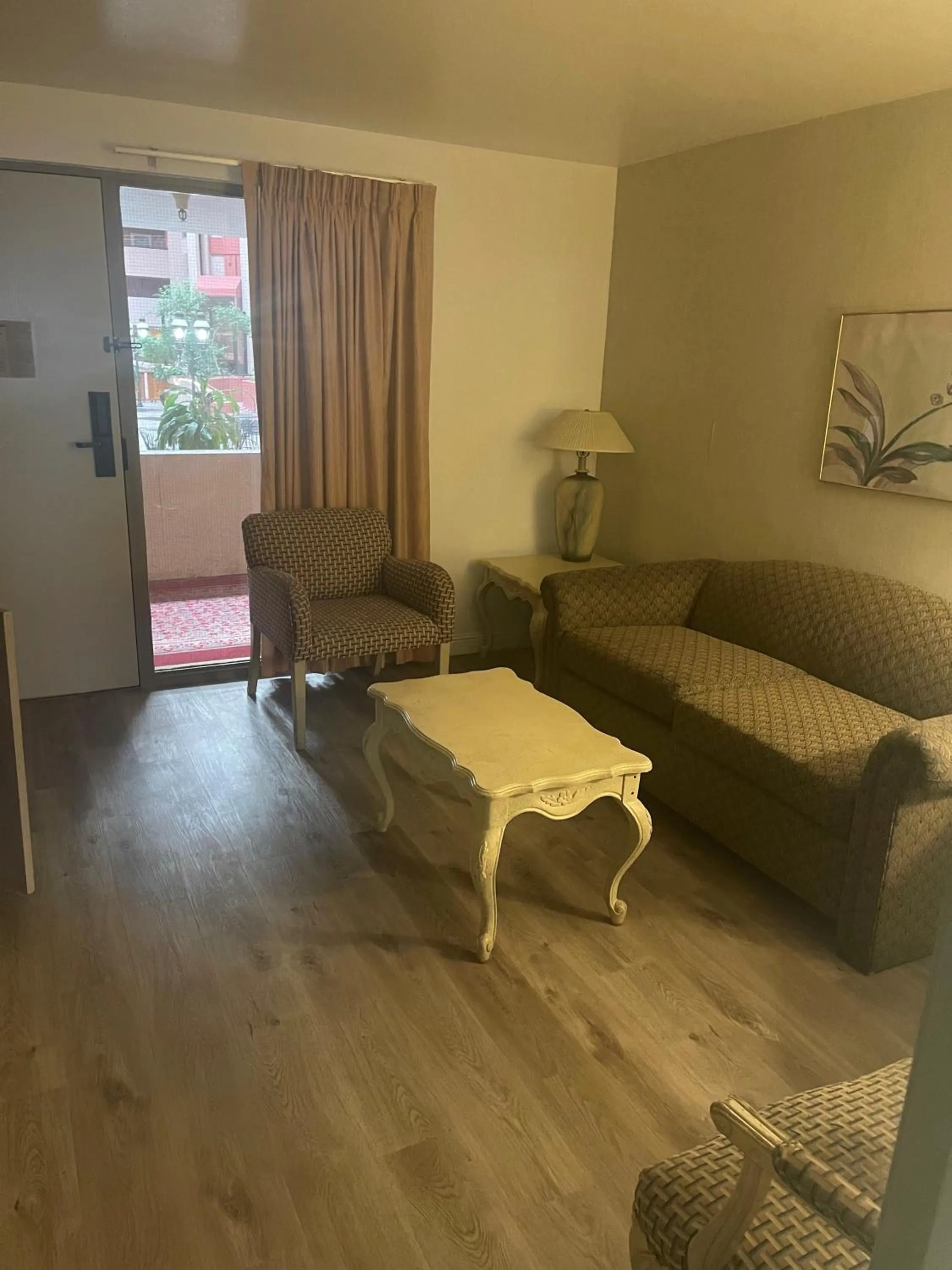 Ramada by Wyndham Viscount Suites Tucson East