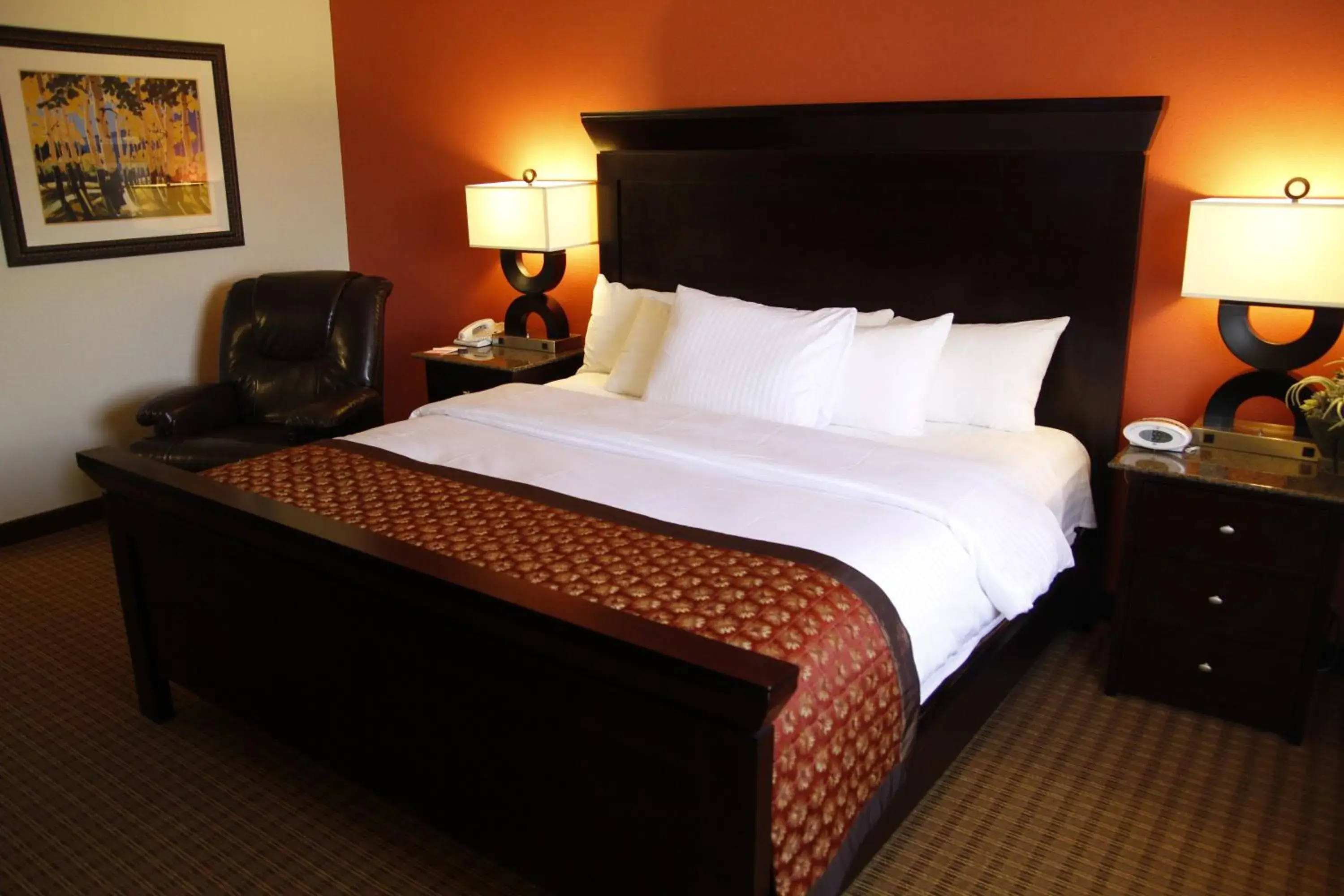 Bed in Ramada by Wyndham Viscount Suites Tucson East Bed in Ramada by Wyndham Viscount Suites Tucson East