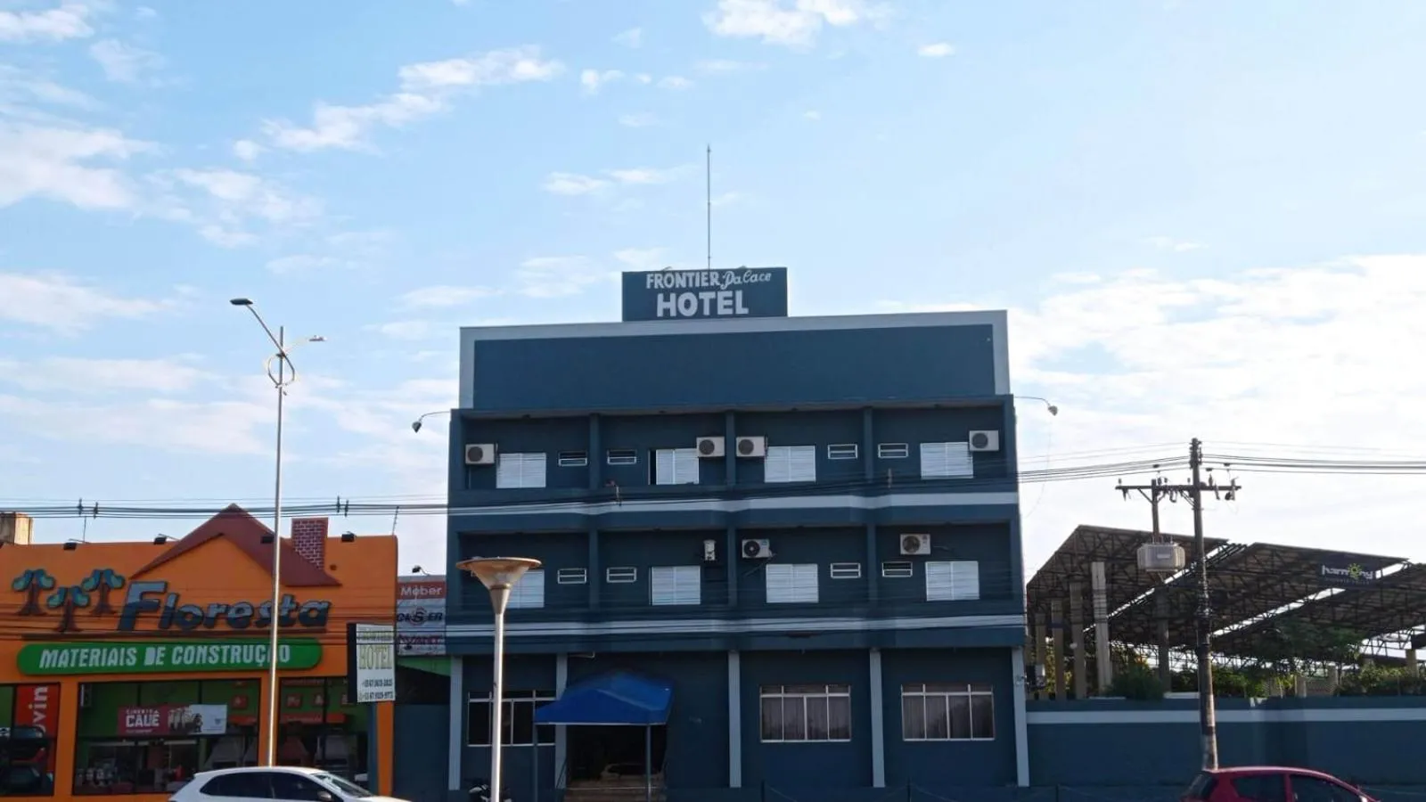 FRONTIER PALACE HOTEL