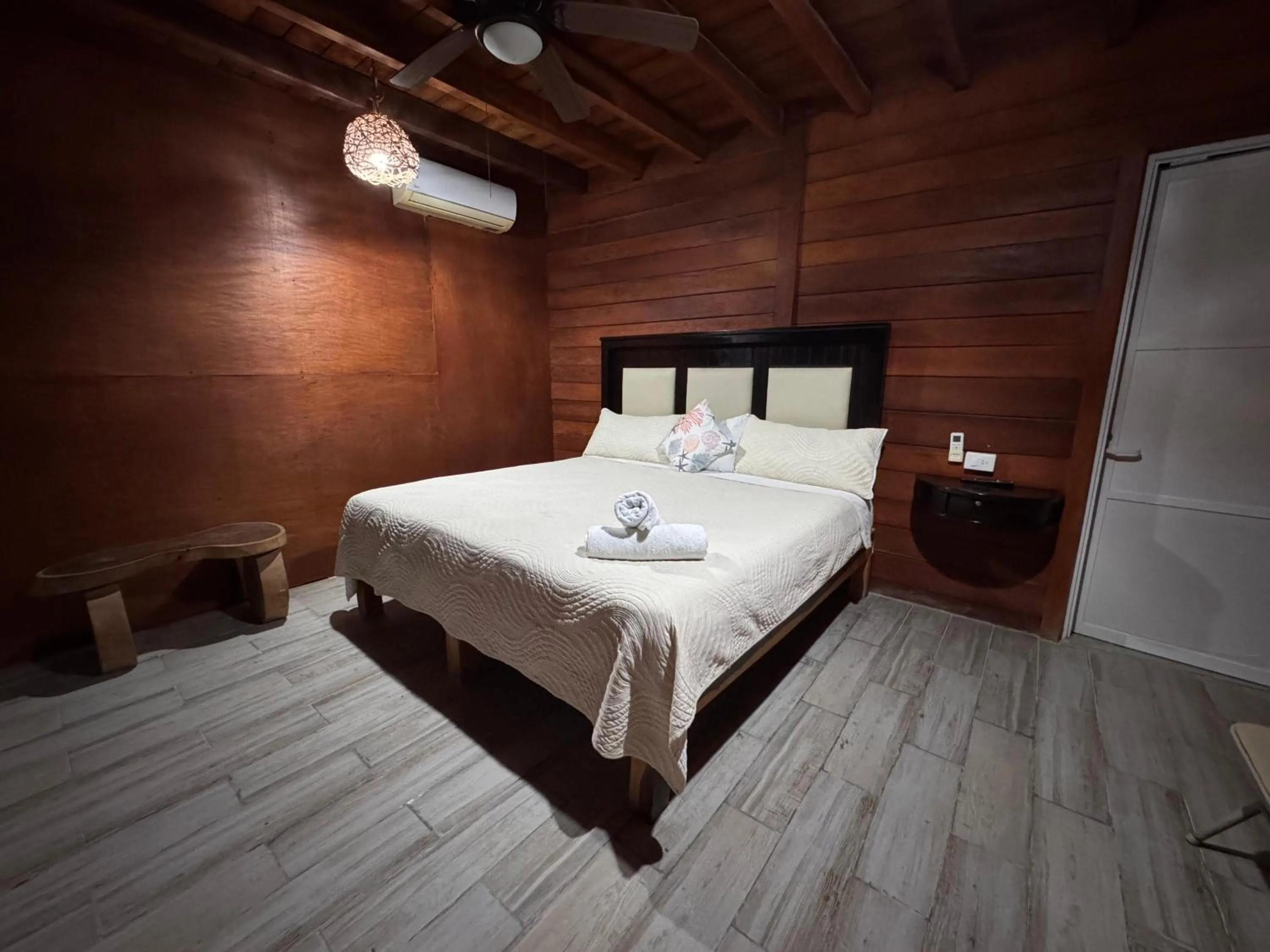 Bed in Hotelito Villas Holbox
