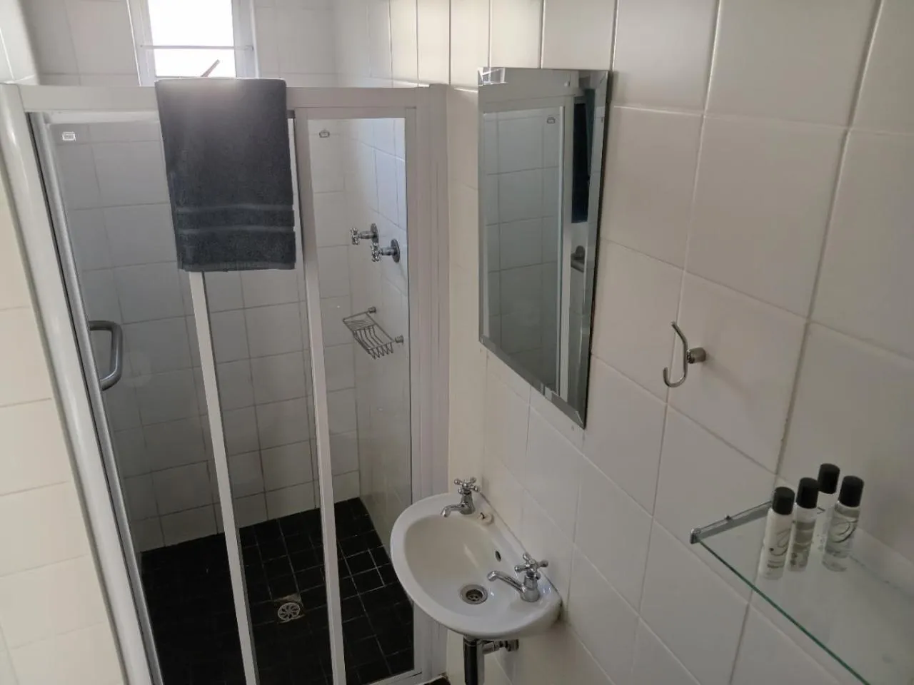 Shower in Urban Manor