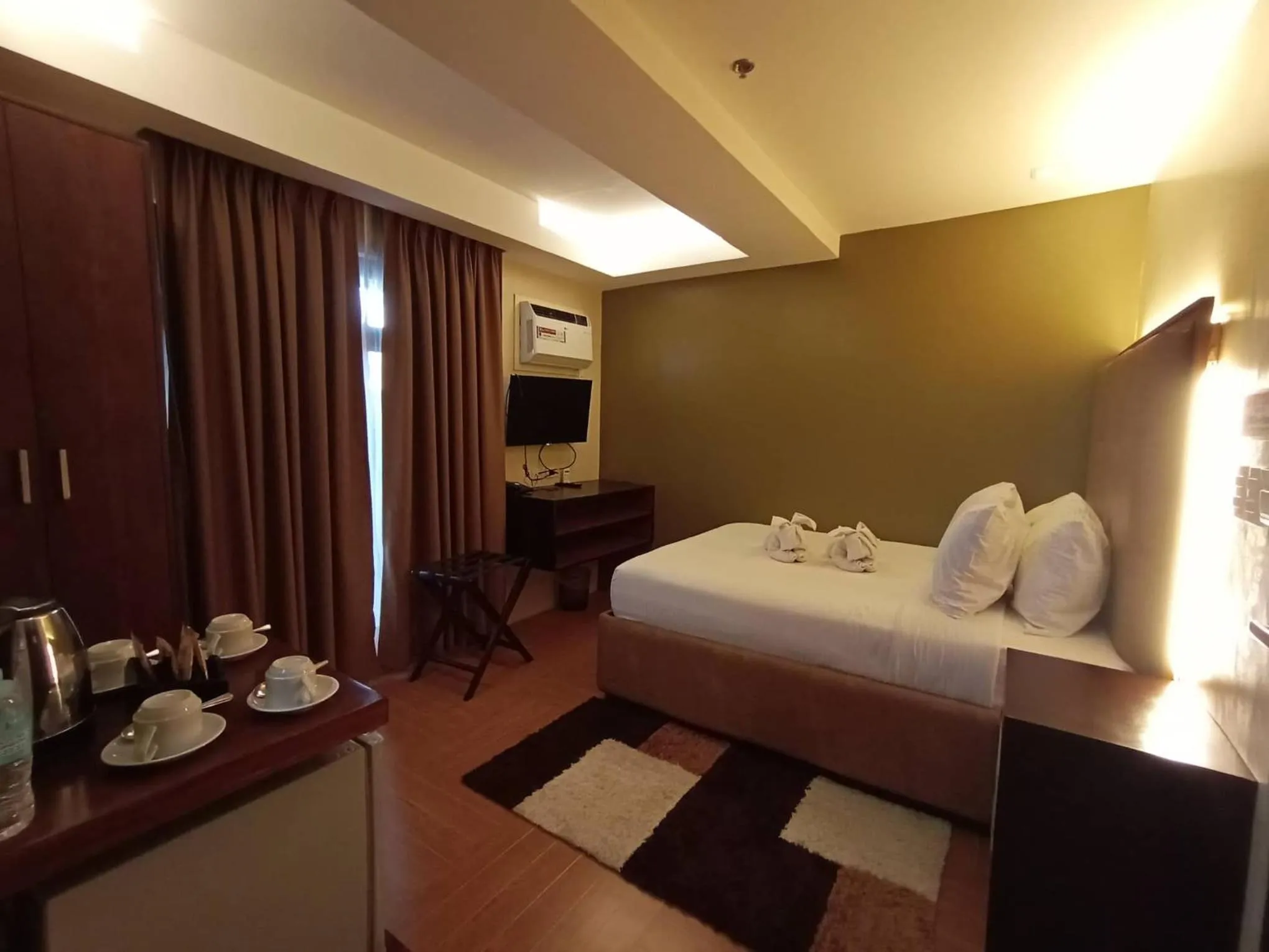 Bed in Treasure Island Hotel With Mini Water Adventure