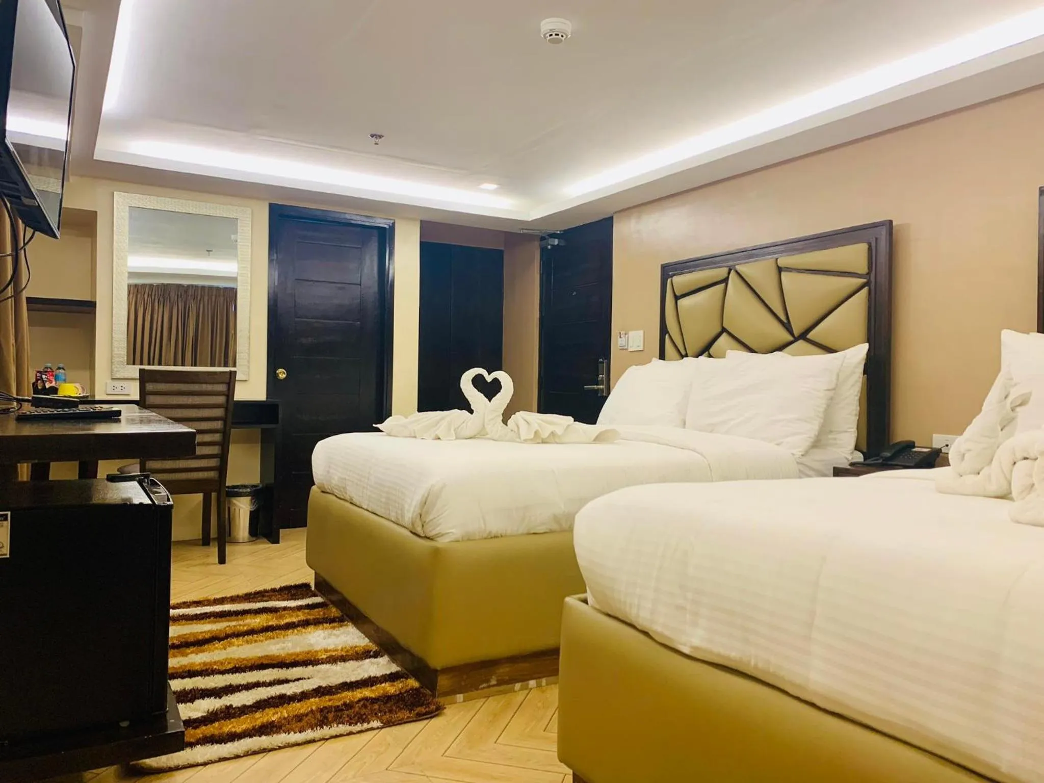 Bed in Treasure Island Hotel With Mini Water Adventure