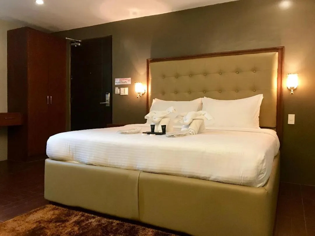 Bed in Treasure Island Hotel With Mini Water Adventure