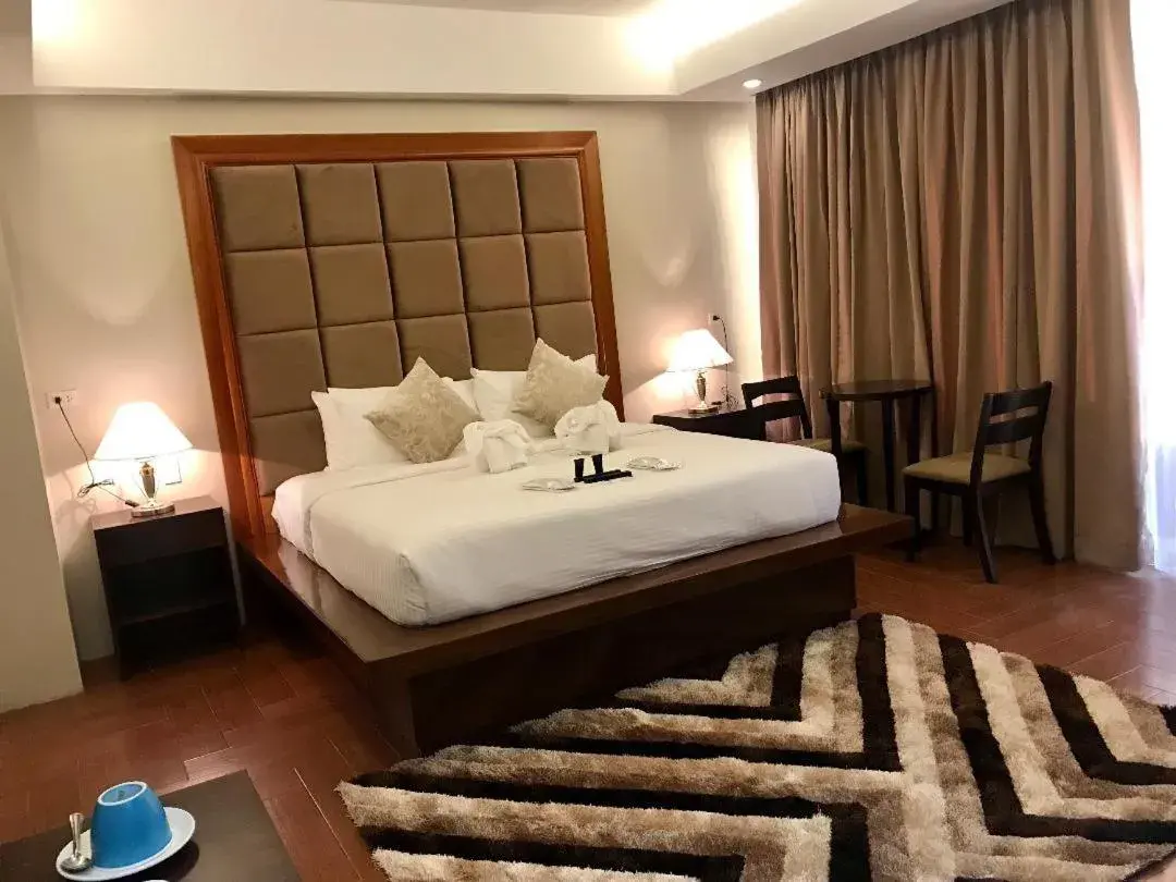 Bed in Treasure Island Hotel With Mini Water Adventure Bed in Treasure Island Hotel With Mini Water Adventure