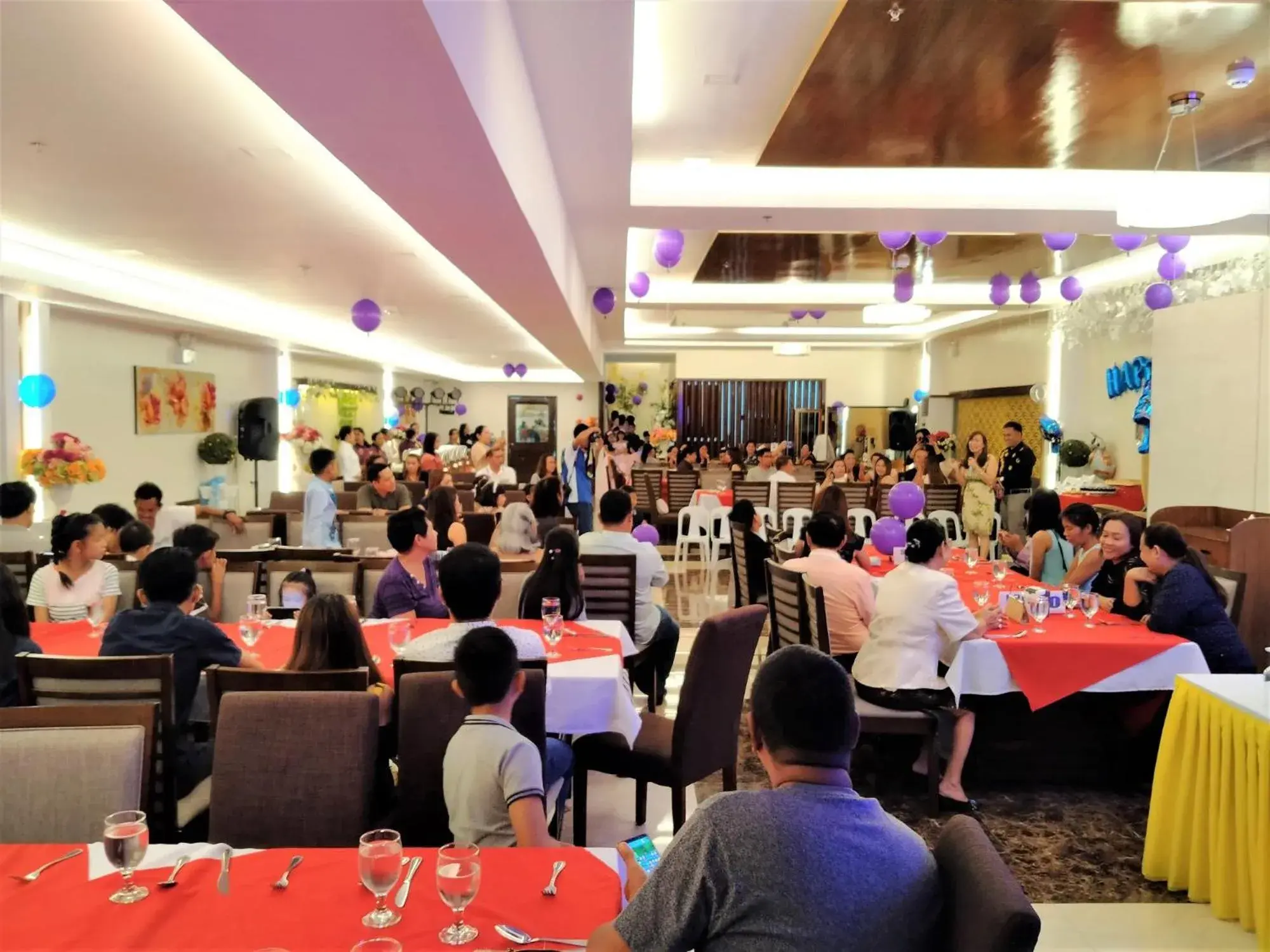 Restaurant/places to eat in Treasure Island Hotel With Mini Water Adventure Restaurant/places to eat in Treasure Island Hotel With Mini Water Adventure