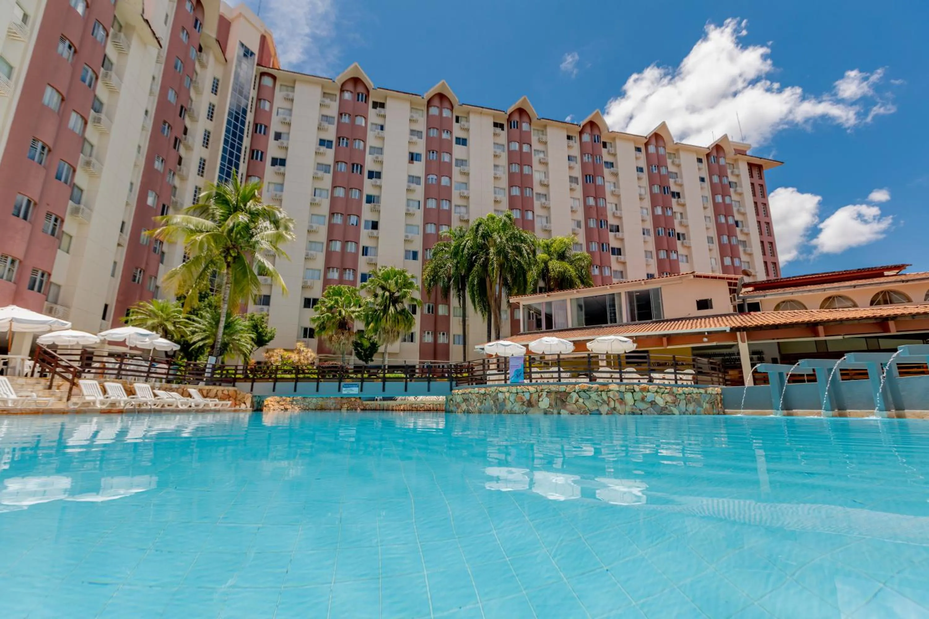 Property building in HotSprings OFICIAL B3 Hotéis