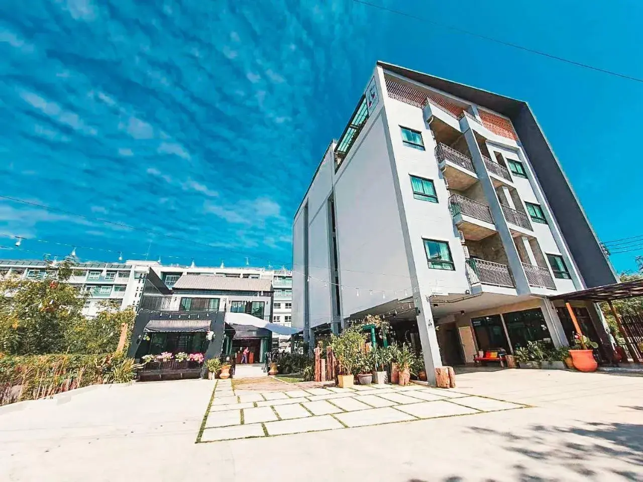 Property building in Pony TopView Property building in Pony TopView