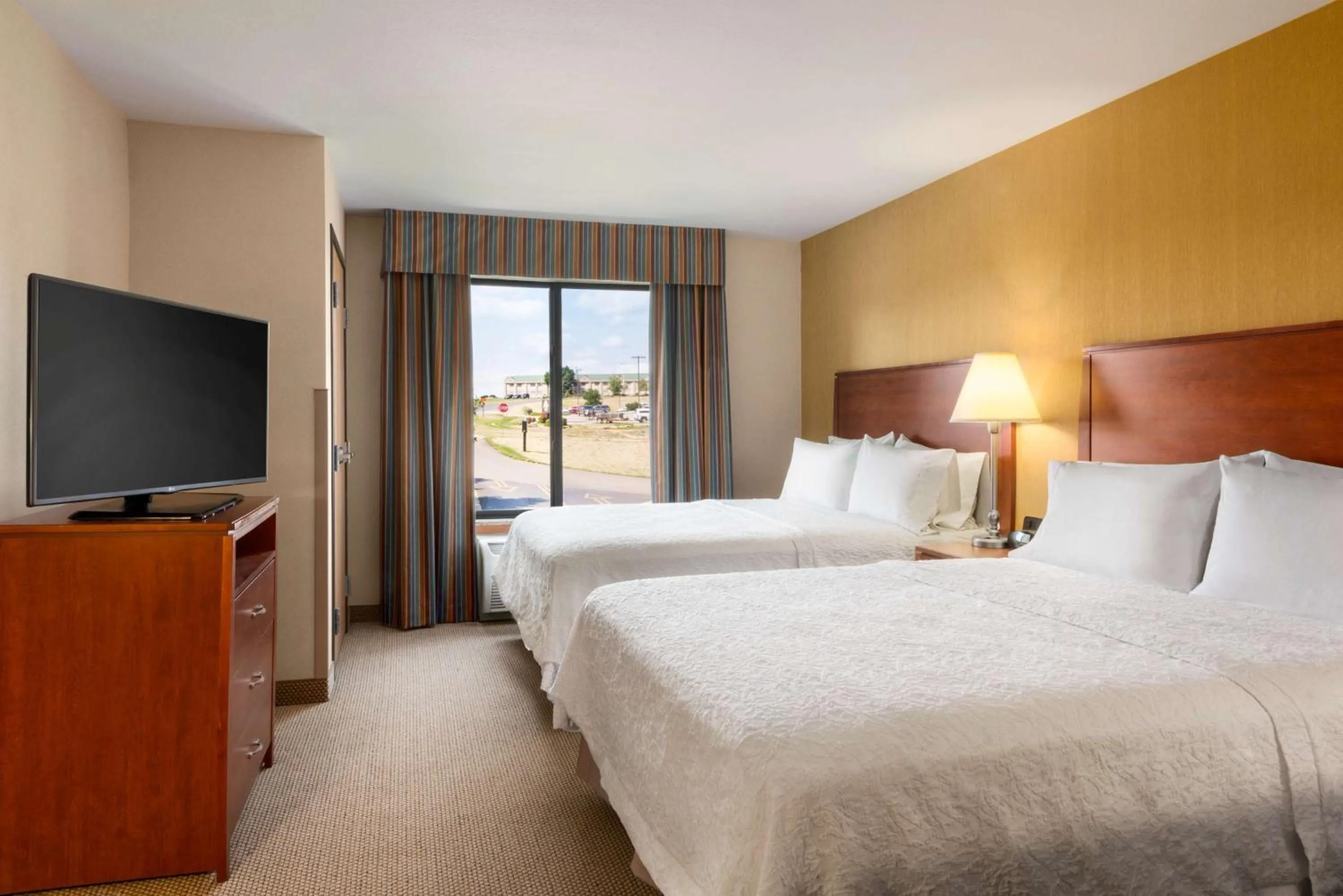 Bedroom, Bed in Hampton Inn Spearfish