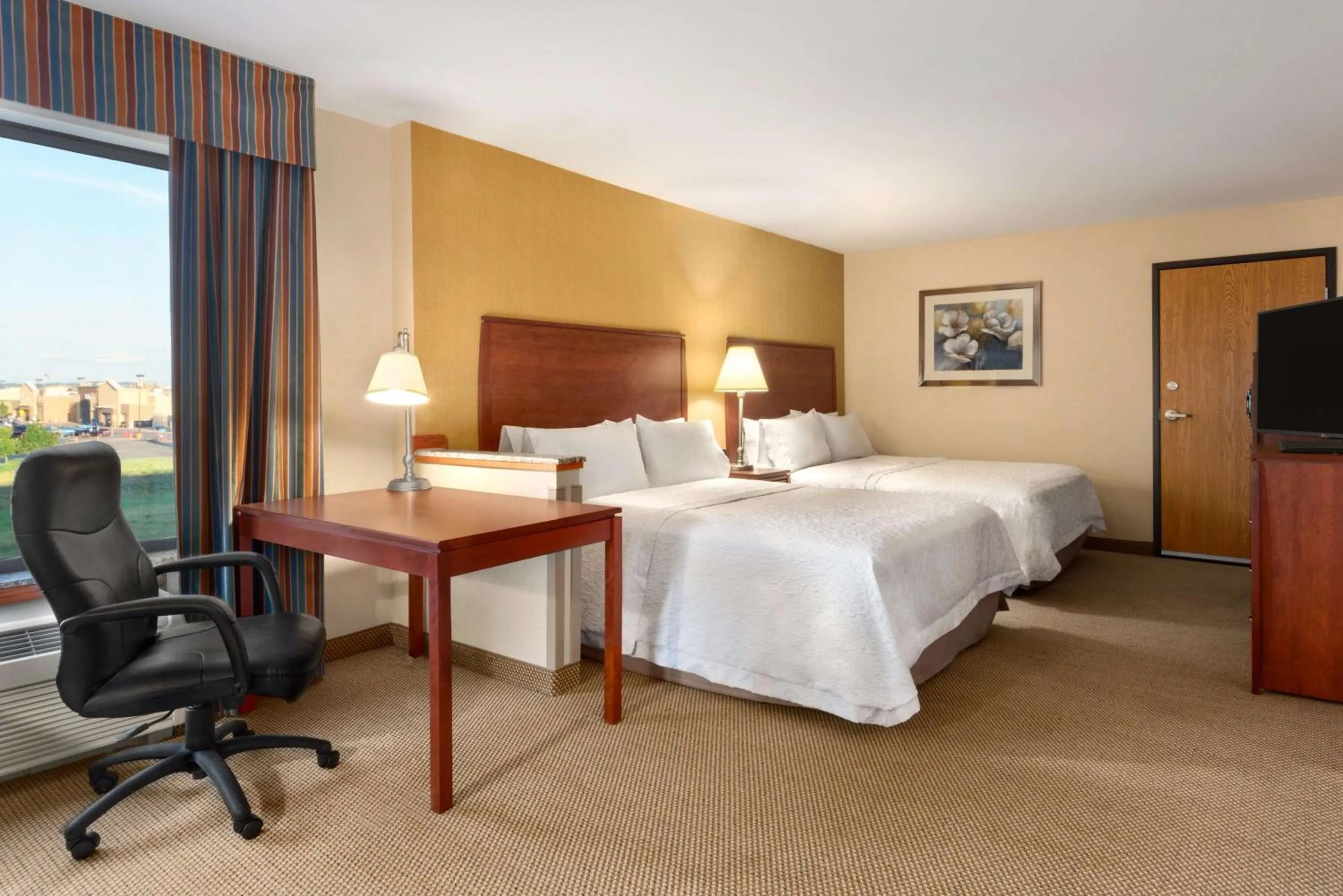 Bedroom, Bed in Hampton Inn Spearfish