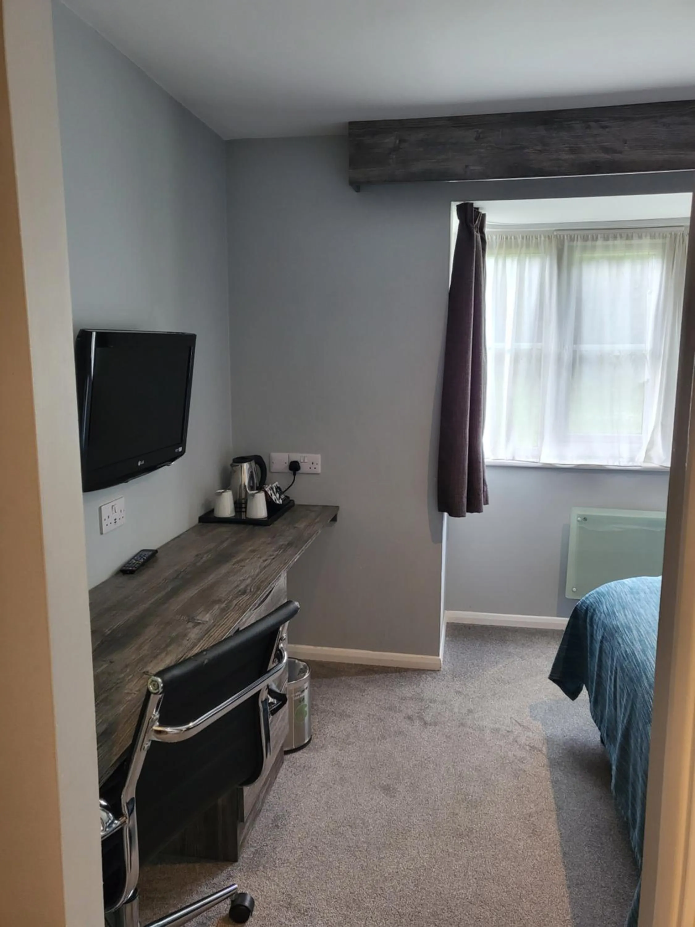 Bedroom, Bed in The Willows Training Centre