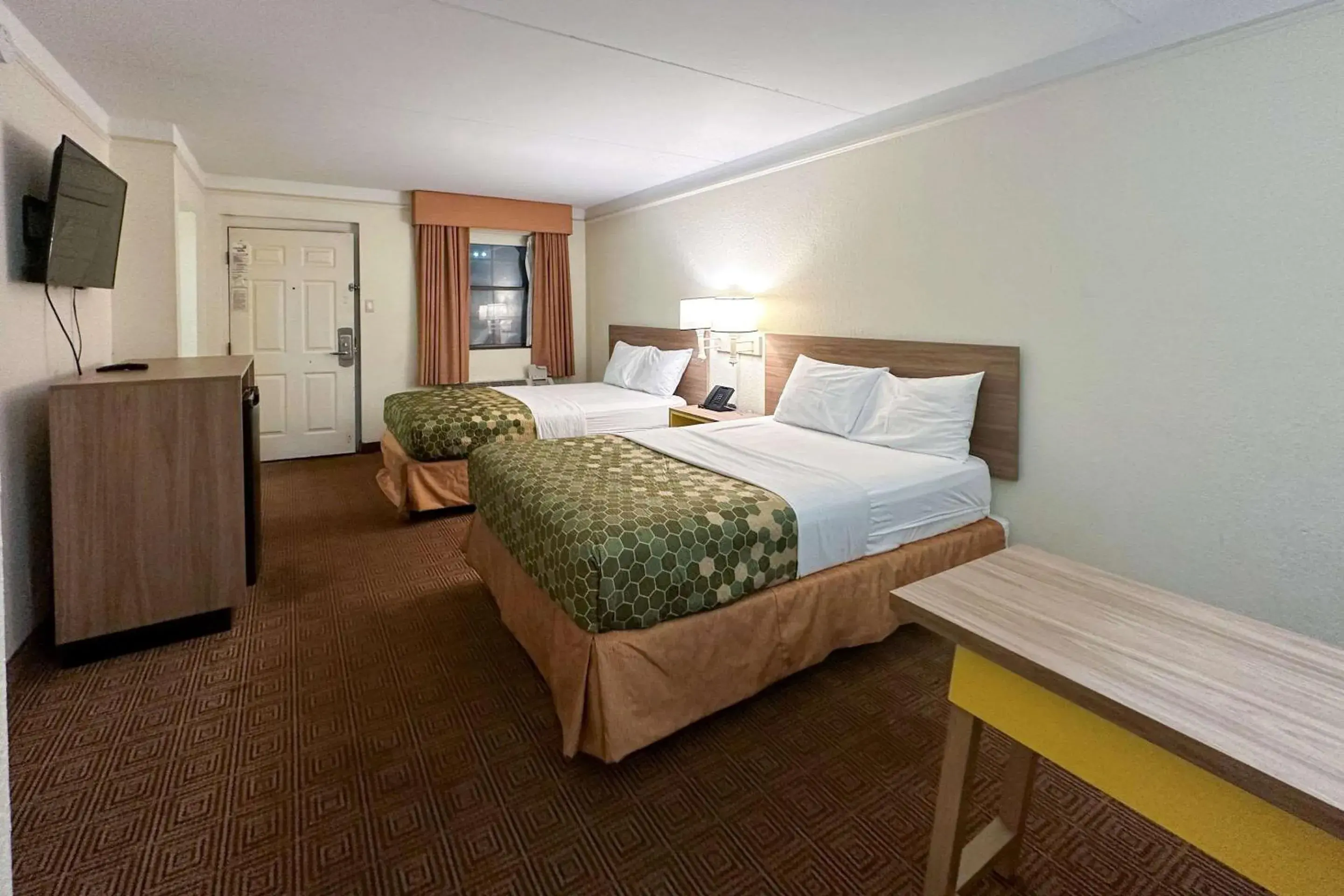 Bedroom, Bed in Days Inn by Wyndham Augusta Washington Rd Bedroom, Bed in Days Inn by Wyndham Augusta Washington Rd