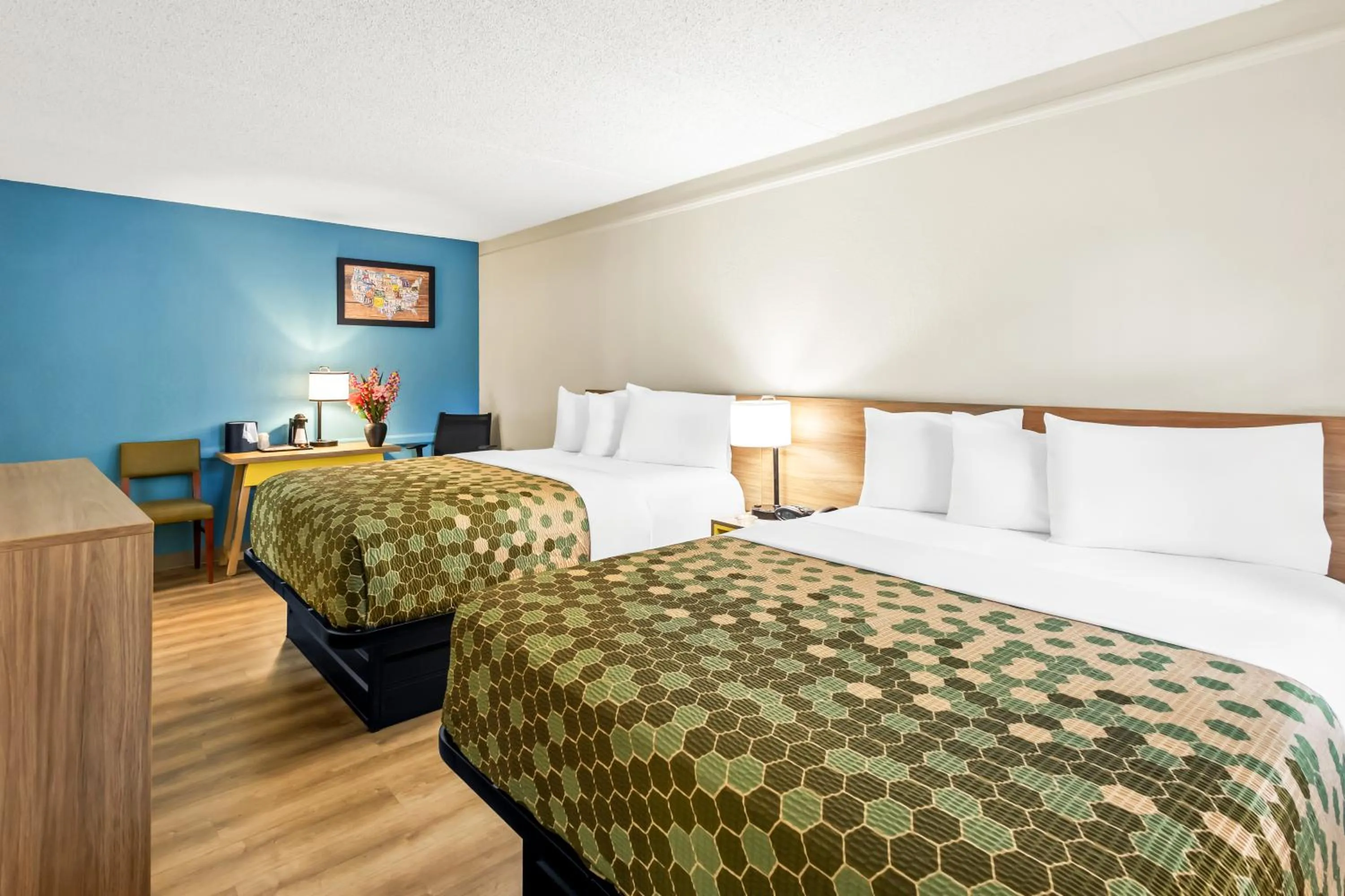 Bed in Econo Lodge Augusta North - Washington Road