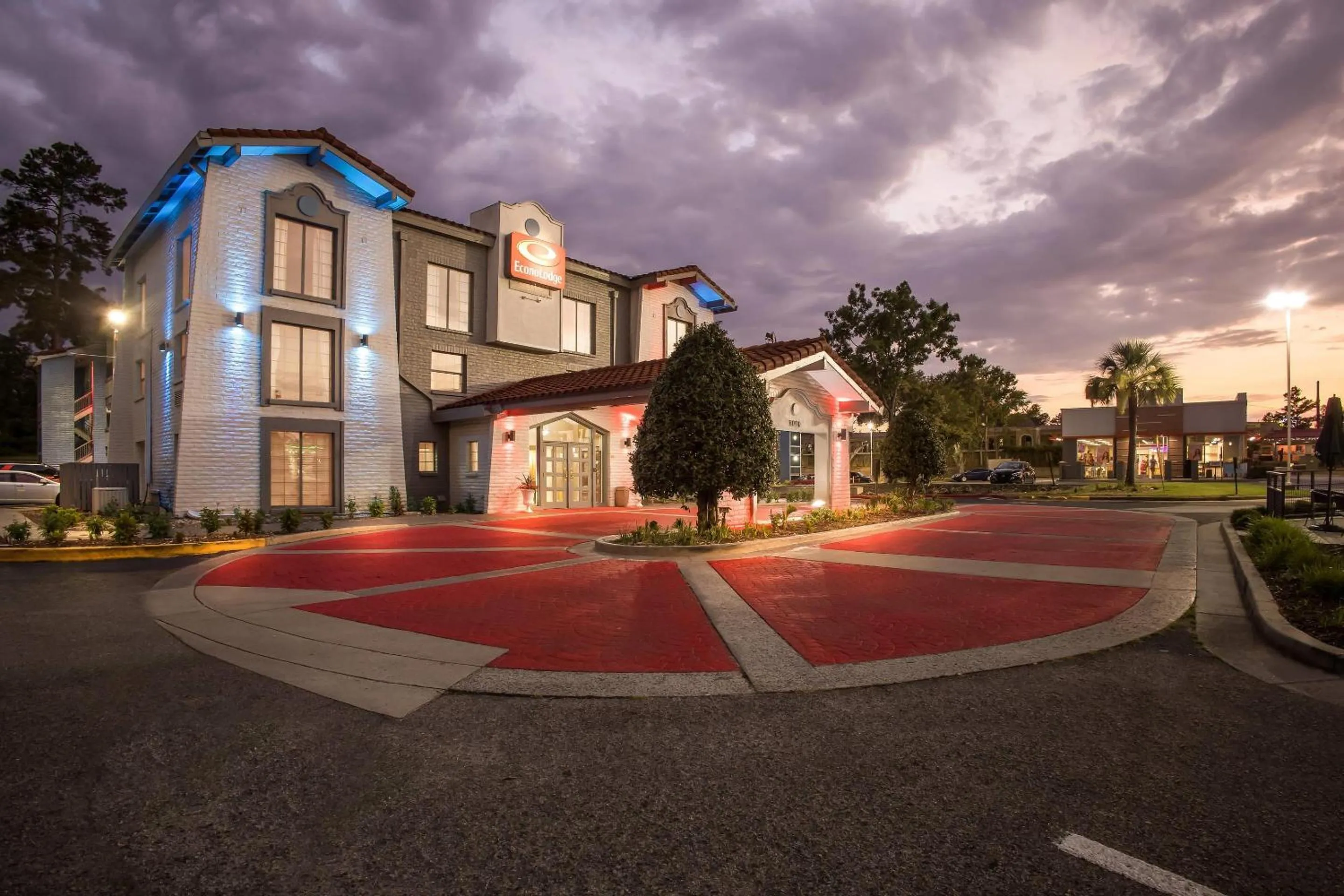 Property building in Econo Lodge Augusta North - Washington Road