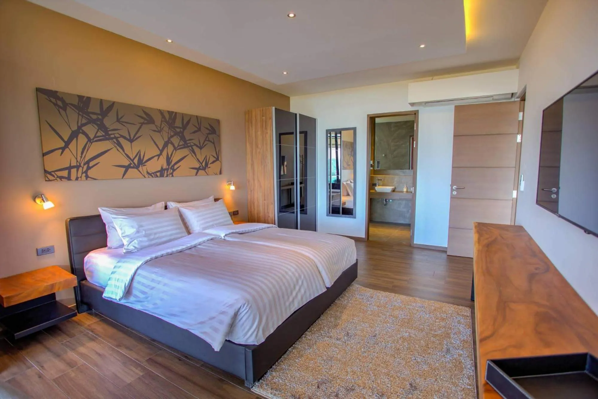 Bed in Ocean Rock Kalim