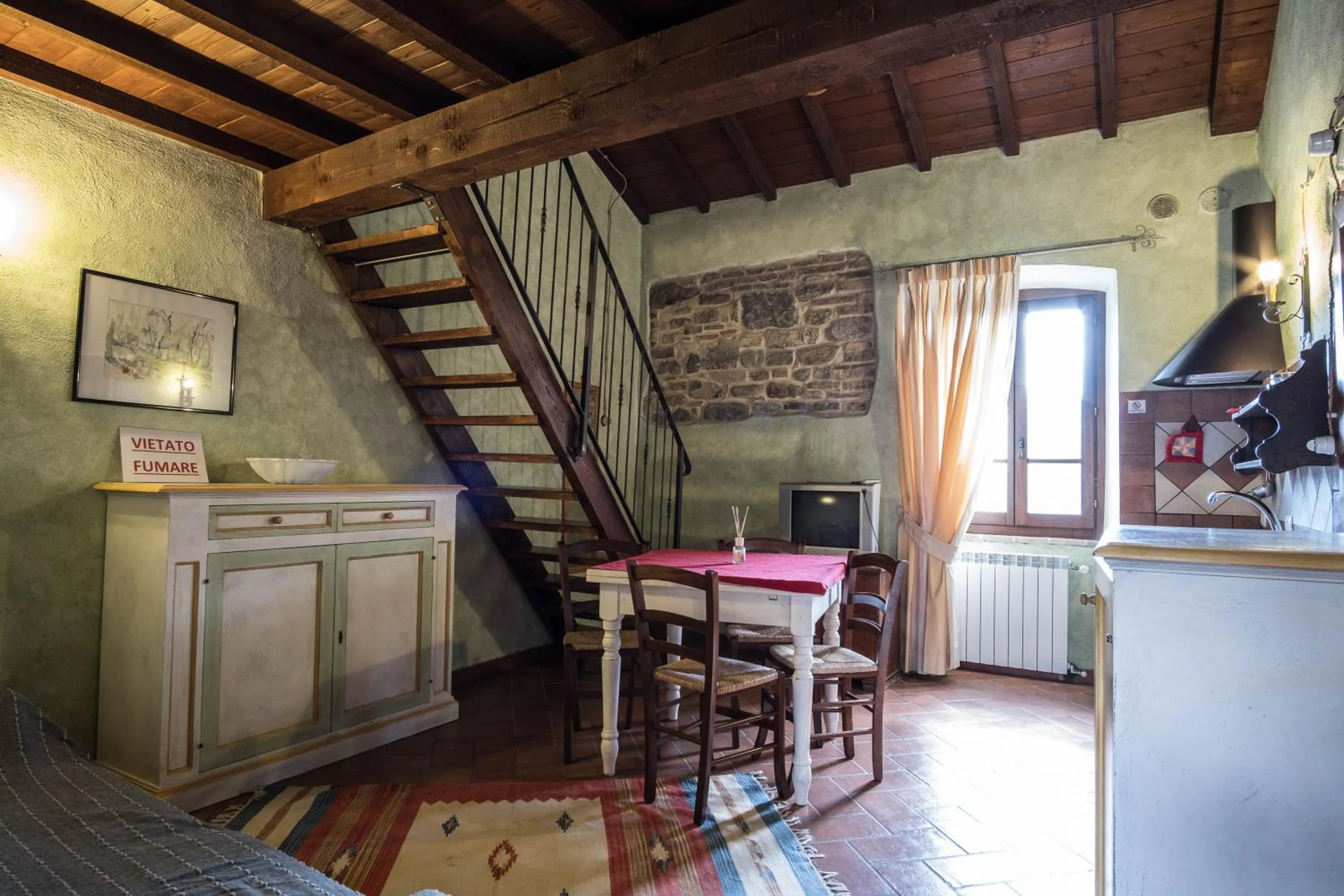 Kitchen or kitchenette in Agriturismo Goccia di Luna