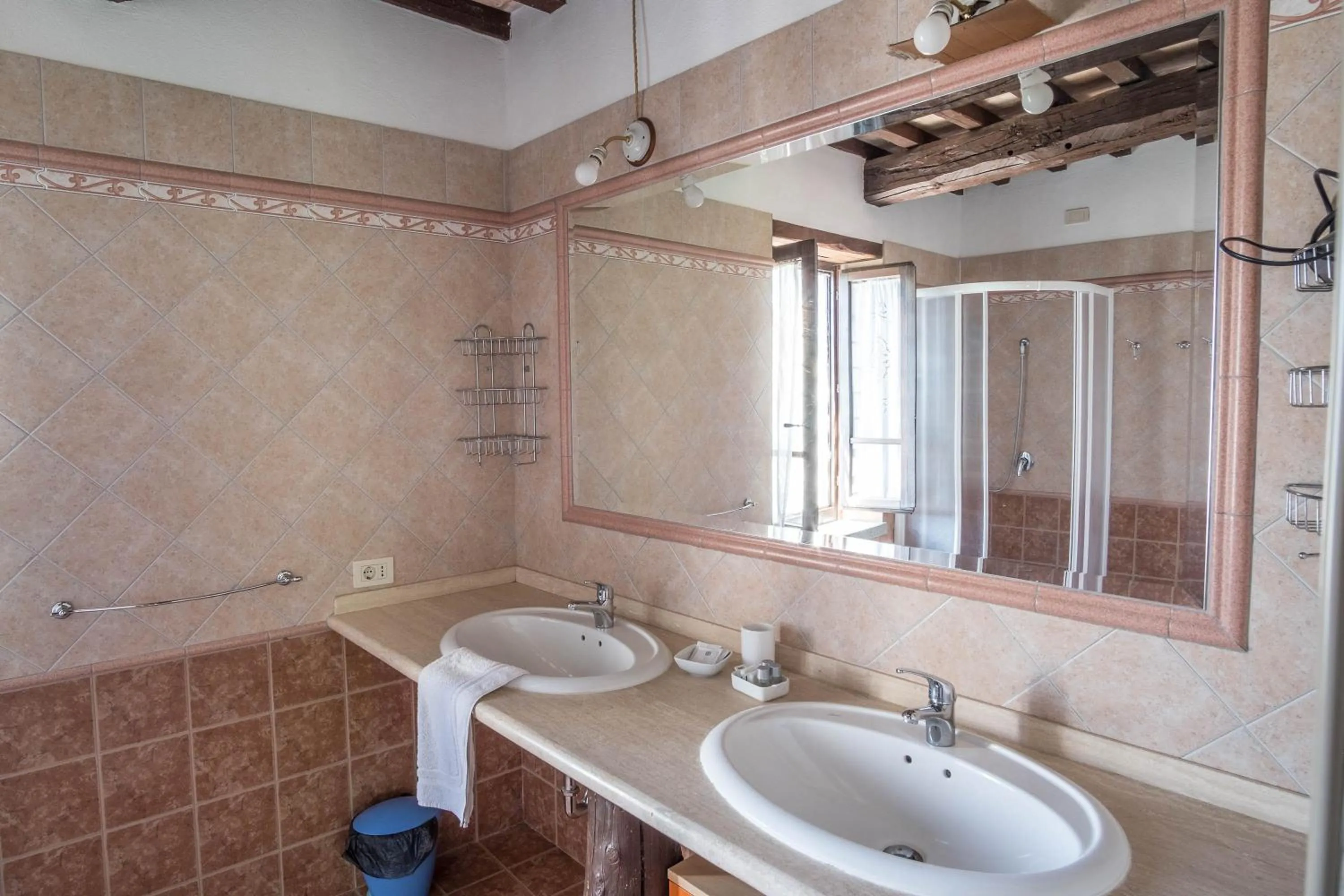 Bathroom in Agriturismo Goccia di Luna