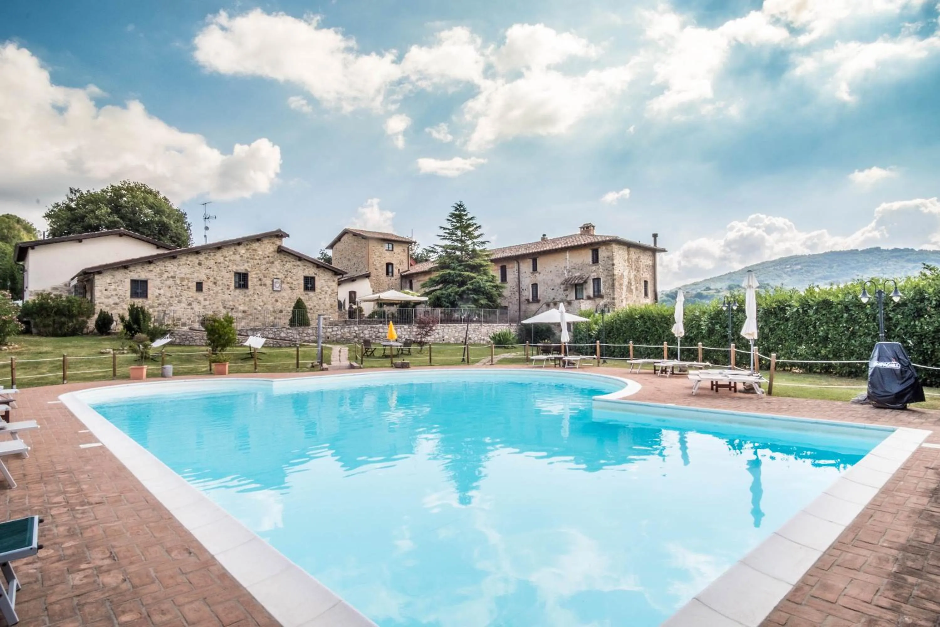 Swimming pool in Agriturismo Goccia di Luna