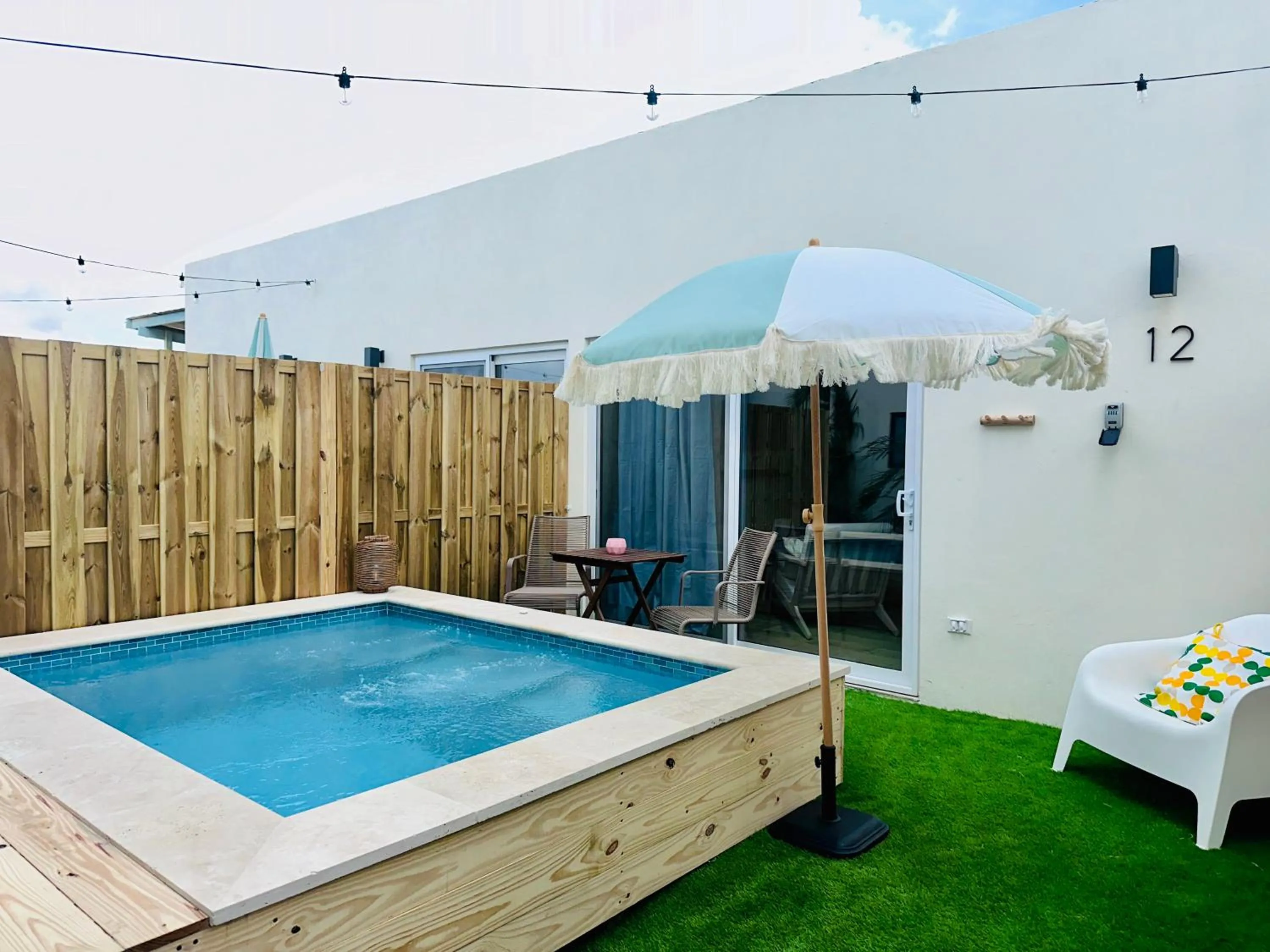 Seating area in Vistalmar Ocean Suites
