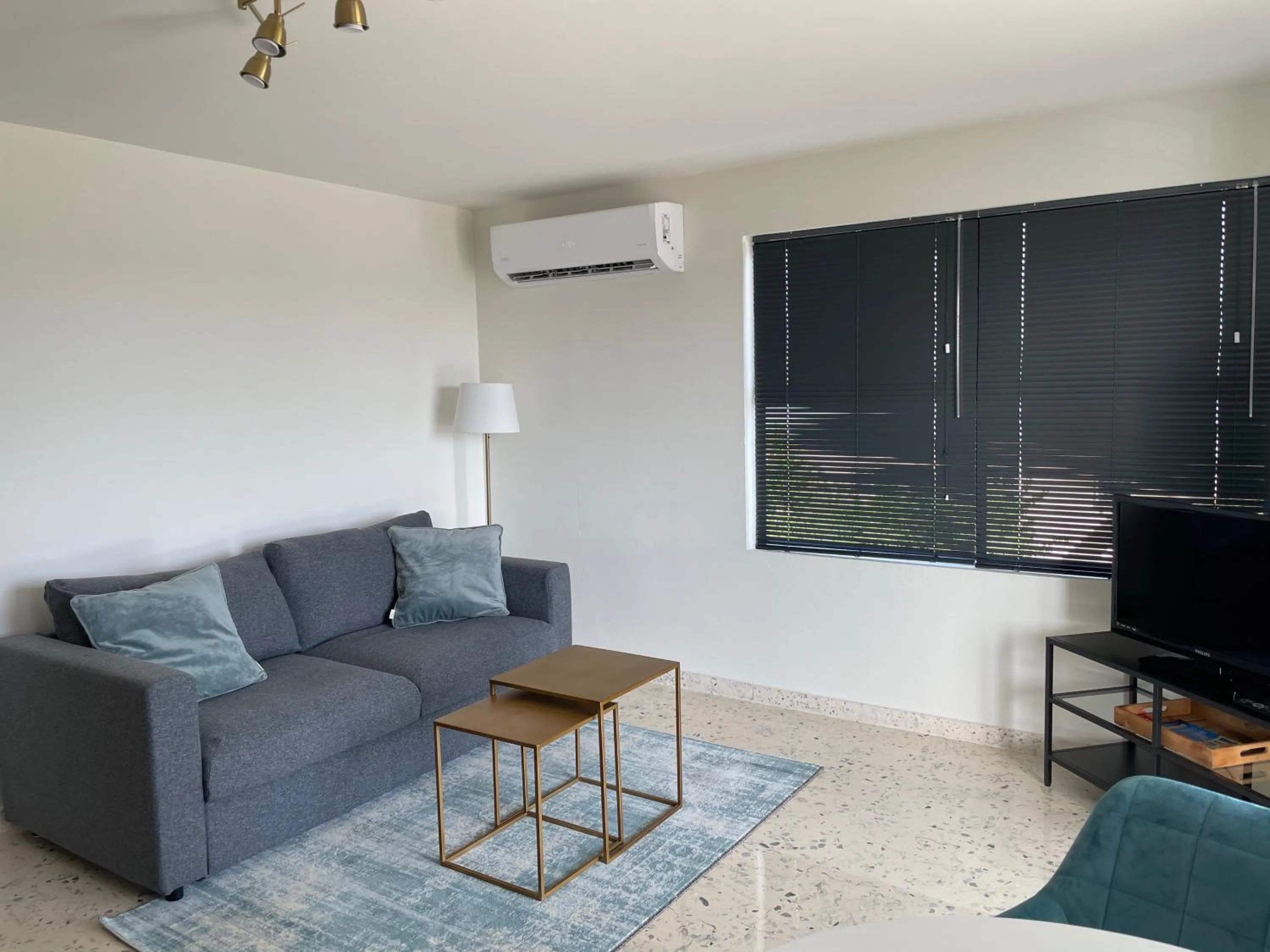 TV and multimedia in Vistalmar Ocean Suites