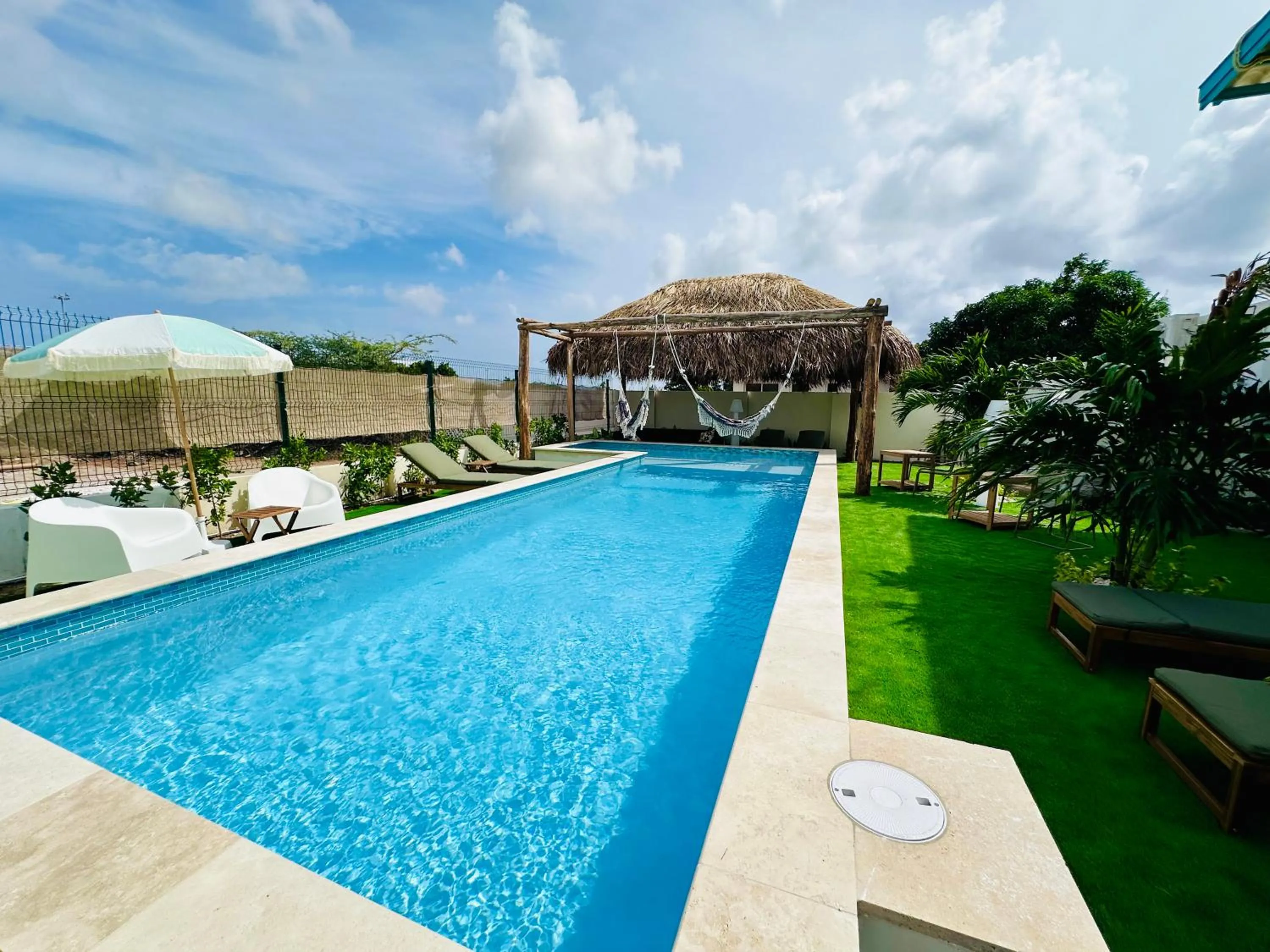 sunbed in Vistalmar Ocean Suites