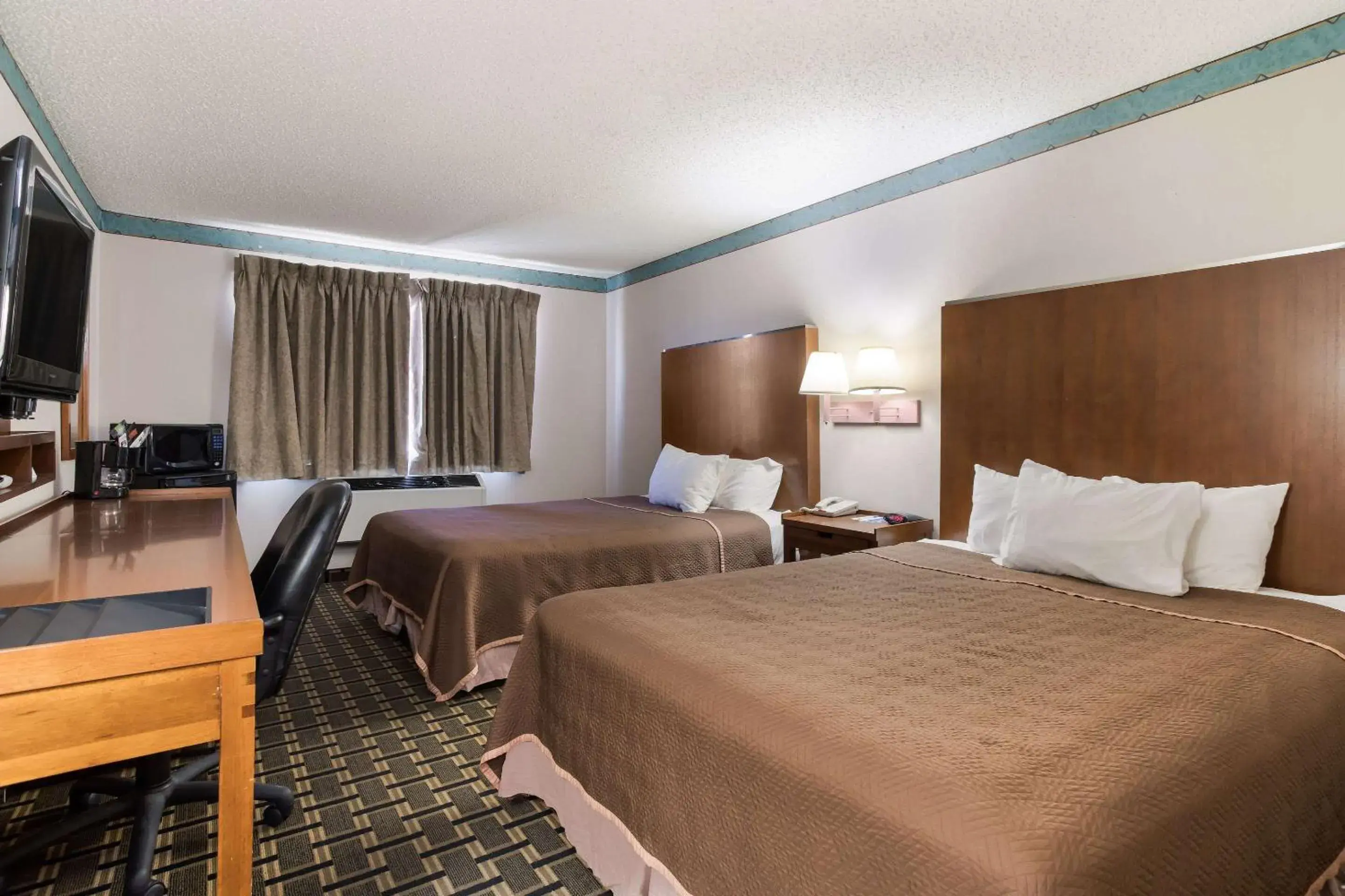 Photo of the whole room, Bed in Rodeway Inn Gallup West Photo of the whole room, Bed in Rodeway Inn Gallup West