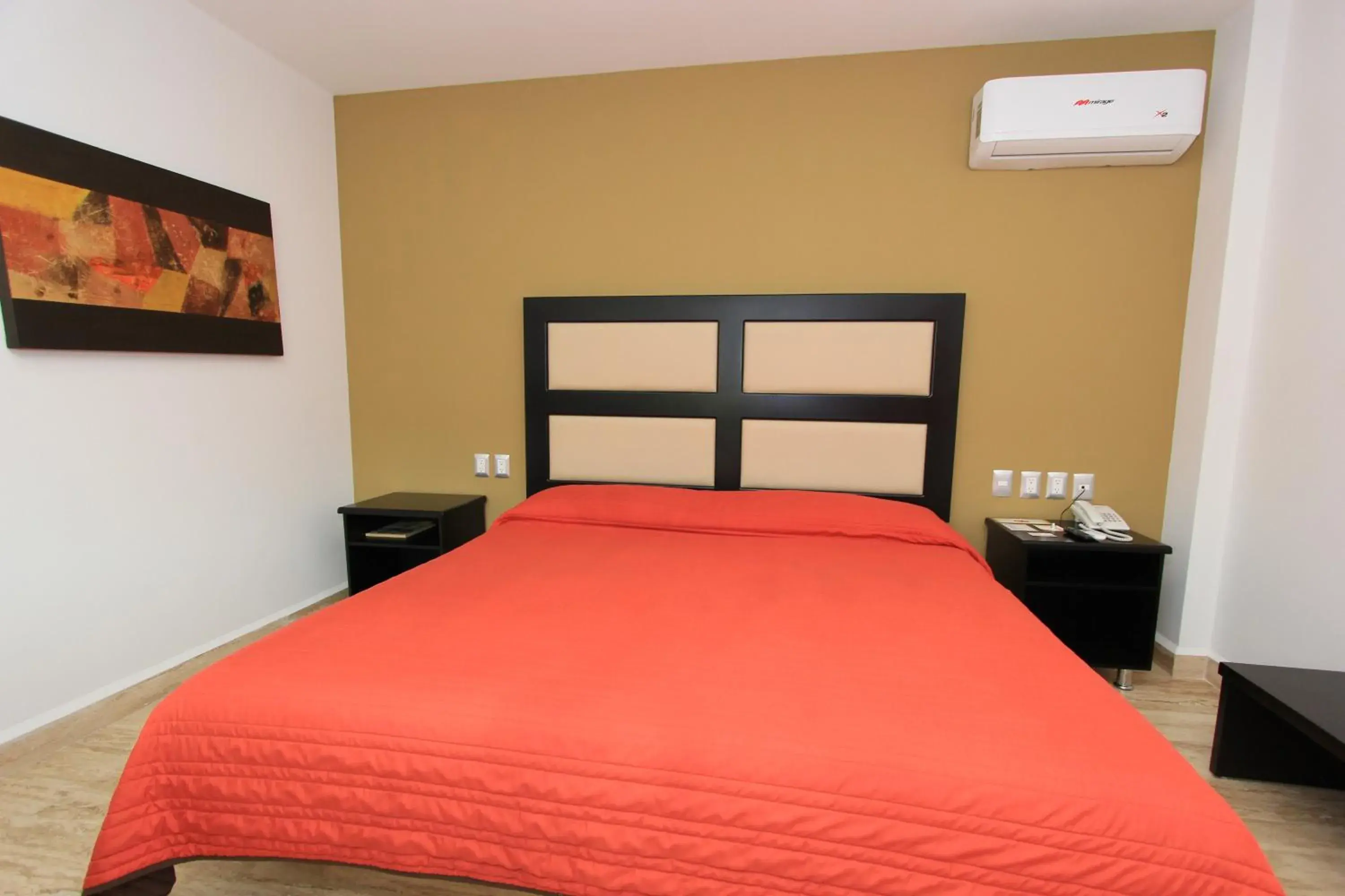 Deluxe King Room in Hotel 5 inn Deluxe King Room in Hotel 5 inn