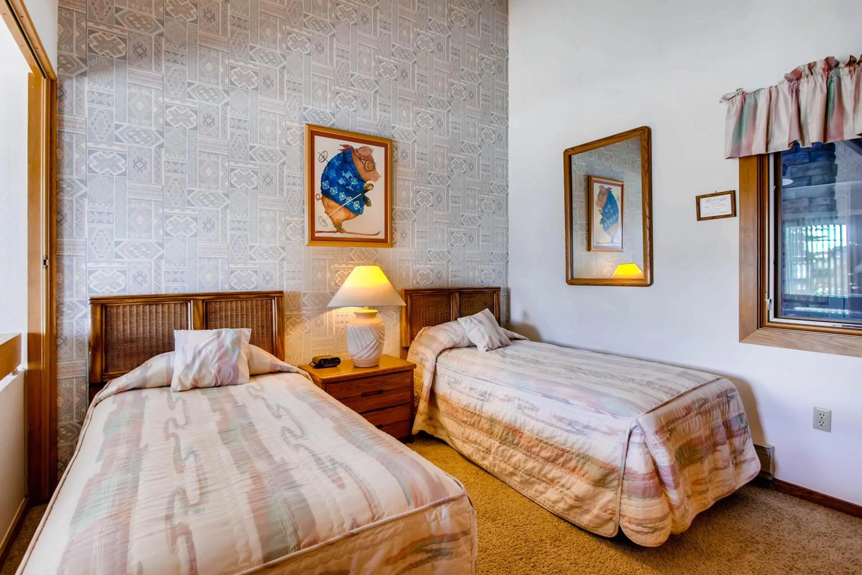 Bed in The Plaza Condominiums, A Vail Resorts Property