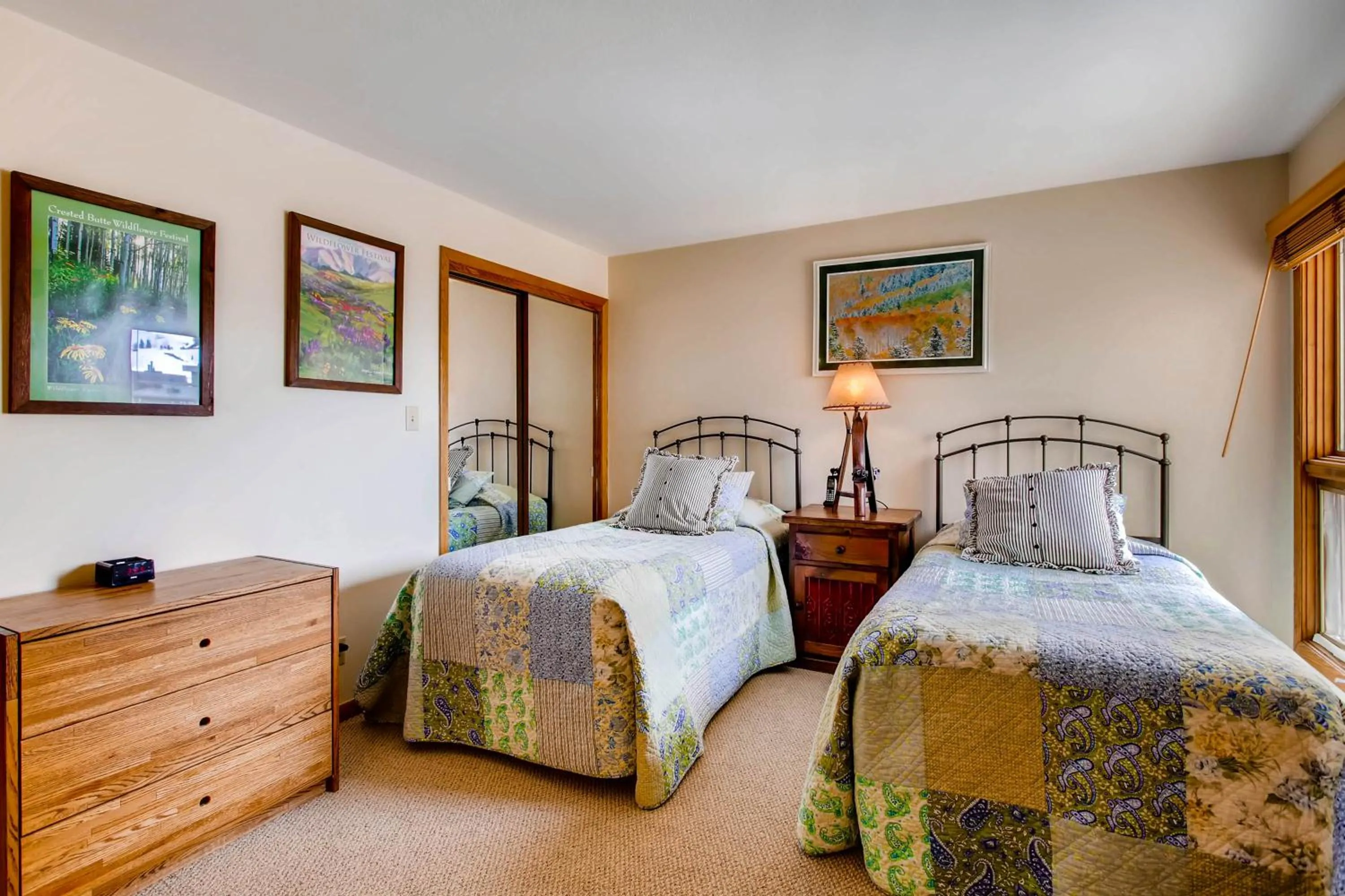 Bed in The Plaza Condominiums, A Vail Resorts Property