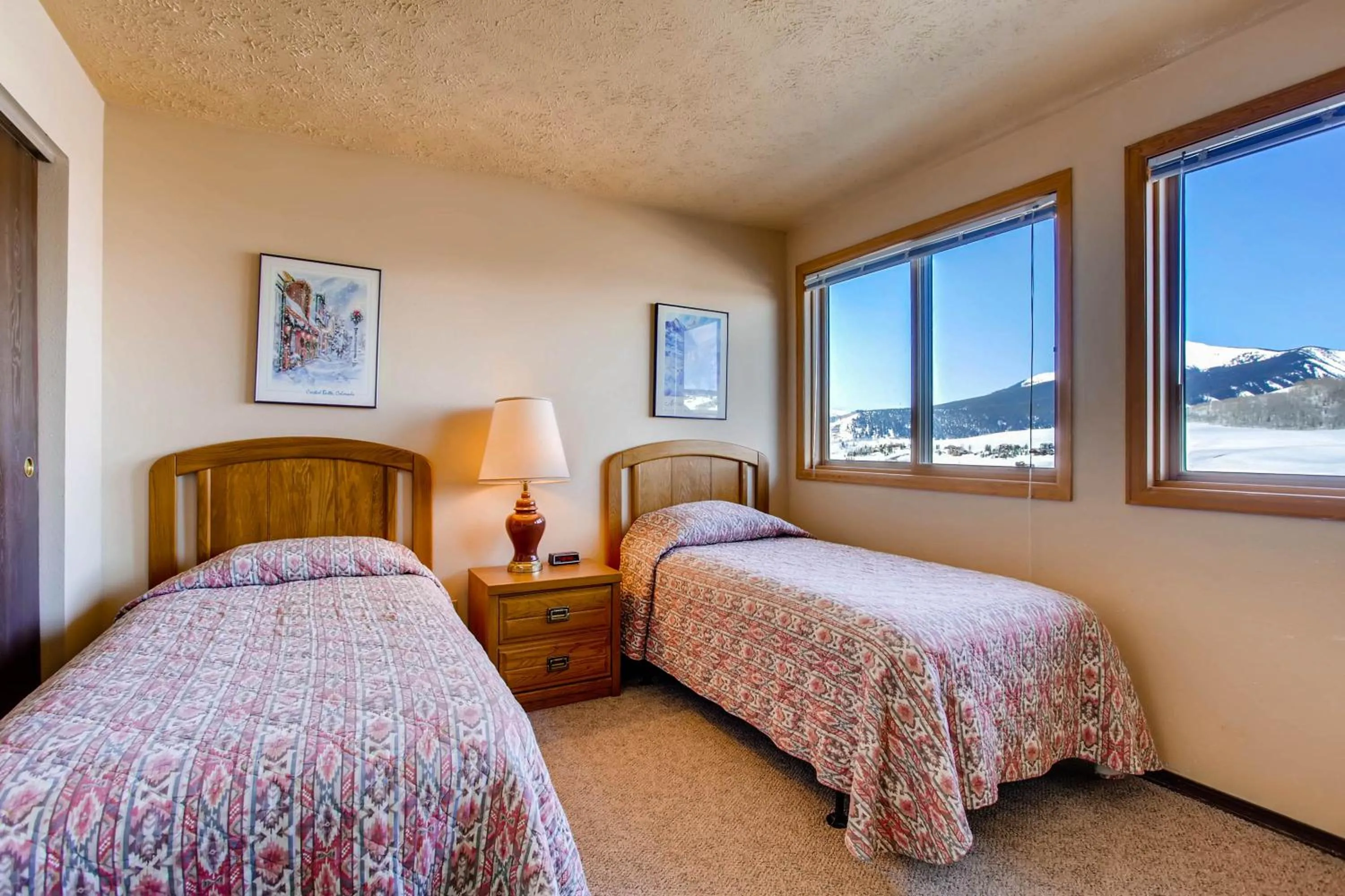 Bed in The Plaza Condominiums, A Vail Resorts Property