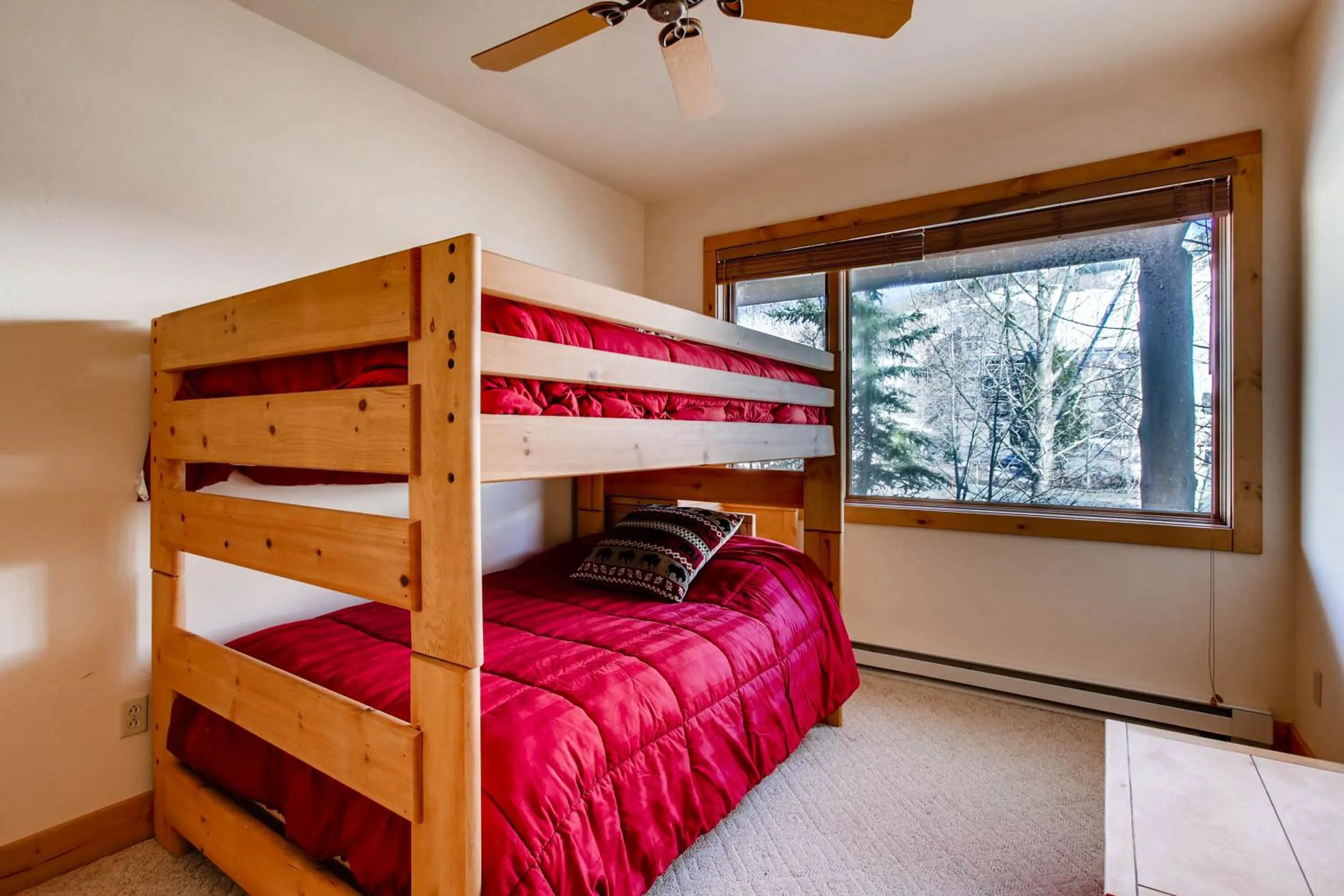 Bed in The Plaza Condominiums, A Vail Resorts Property